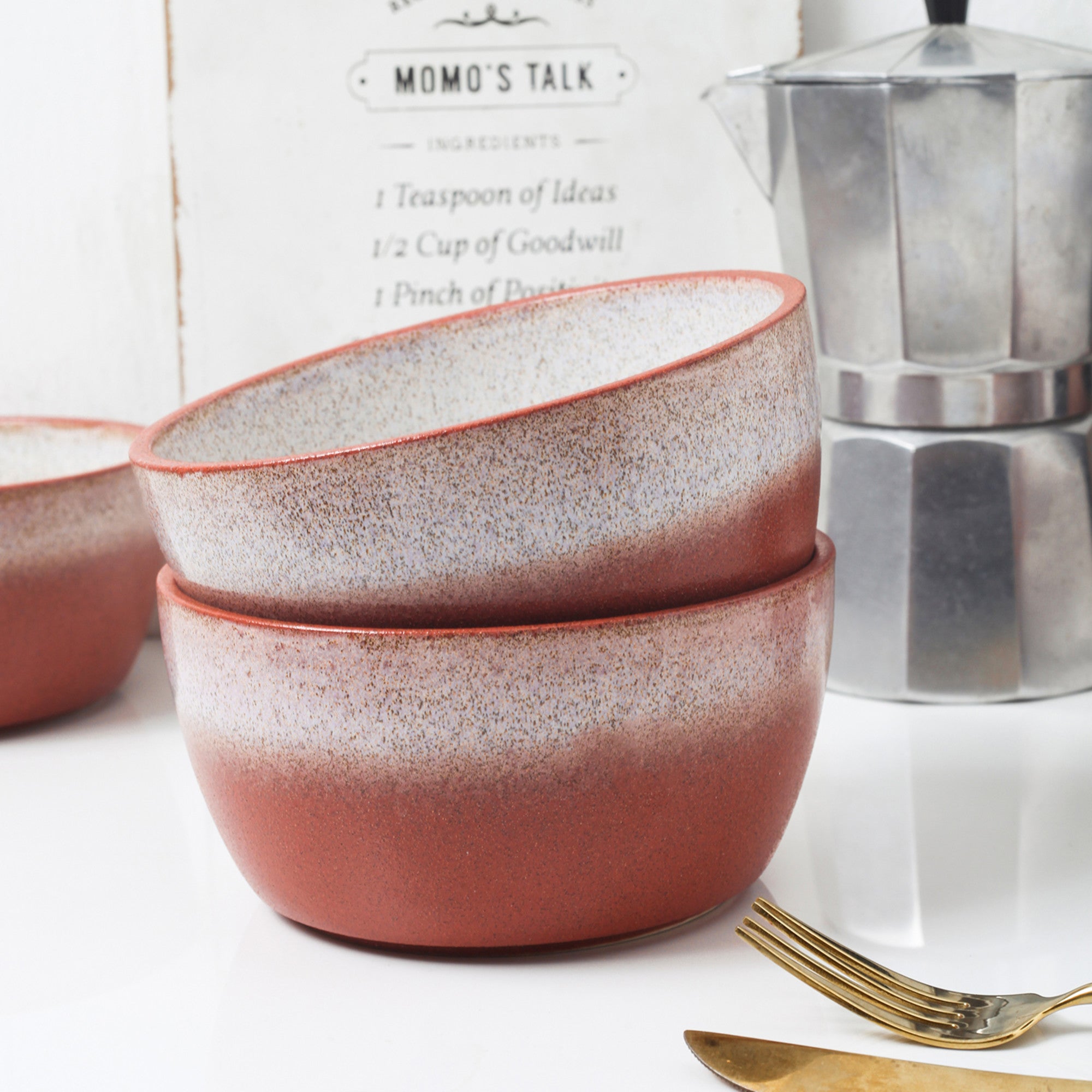 Vince Stoneware Bowl - Red Ceramic Serving Bowl for Soup, Salad, Pasta | Microwave & Dishwasher Safe | Perfect for Dining, Entertaining & Kitchen Decor