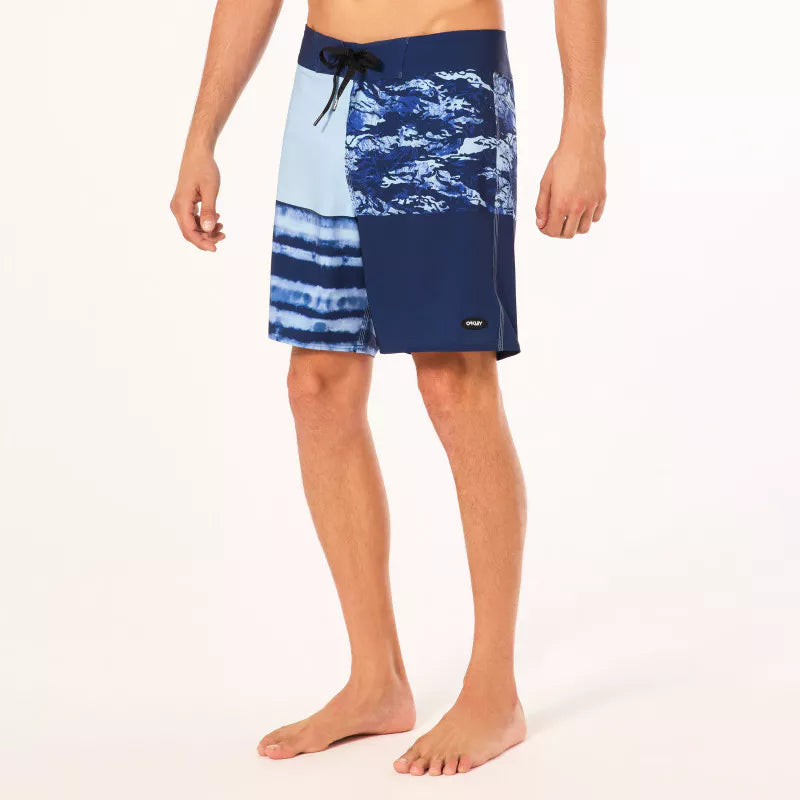 Oakley Swell Line RC 18 Boardshorts for Men - Quick-Dry Swim Trunks with UPF Protection - Team Navy - Perfect for Surfing, Swimming & Beach Activities