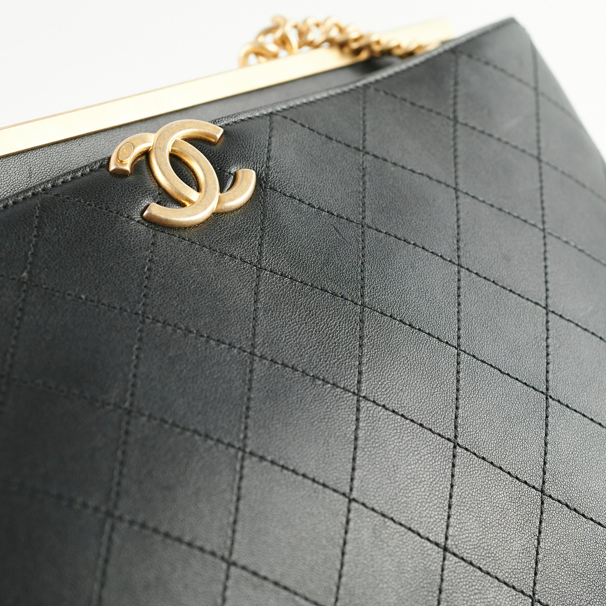 Chanel Coco Luxe Large Tote Bag - Genuine Calfskin Leather, Black, 25 Series - Perfect for Work, Travel & Luxury Everyday Use