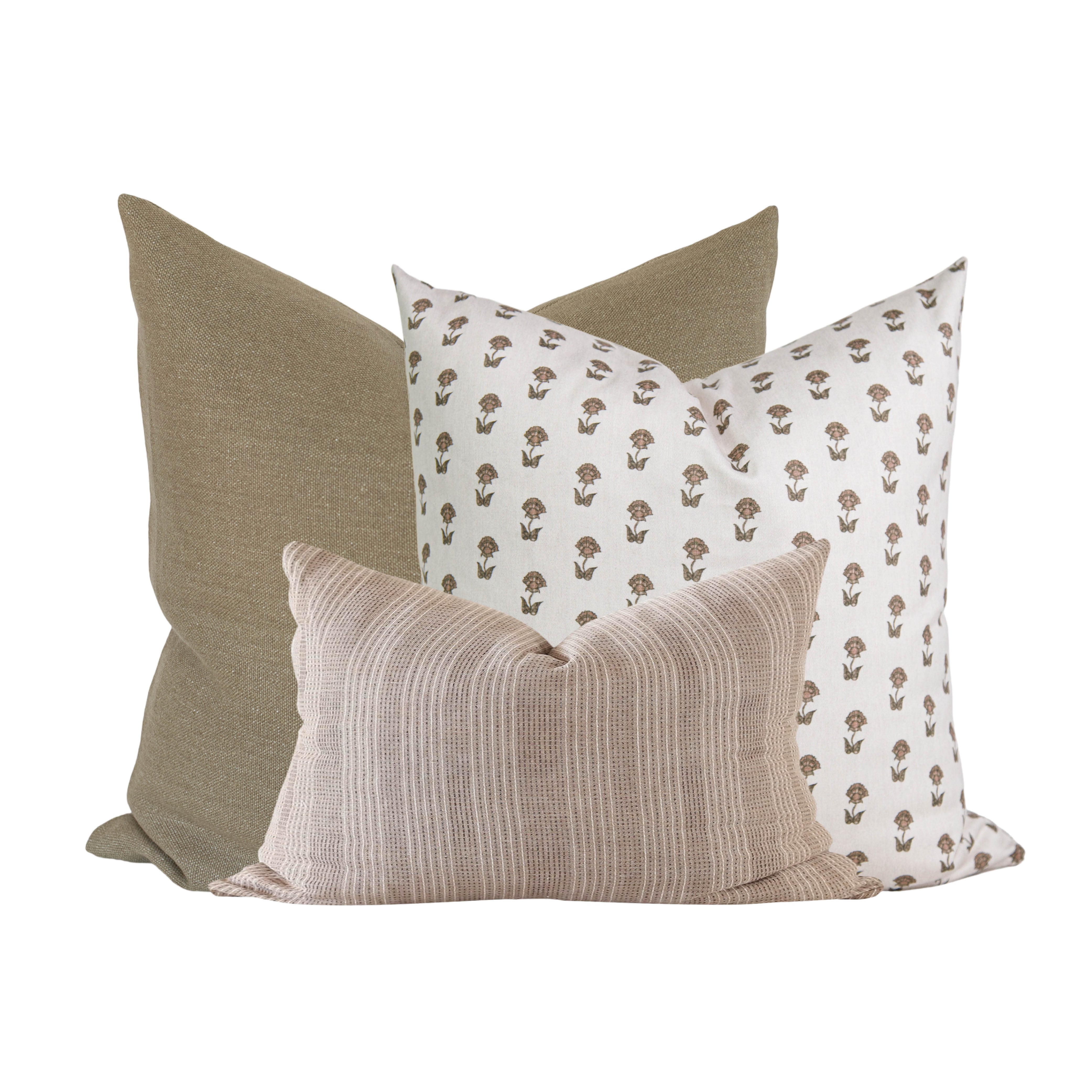 Soft Yuri Pillow Cover - Premium Cotton Fabric, Decorative Cushion Case for Sofa, Bed, Living Room - Perfect for Home Decor, Gifts & Anime Fans