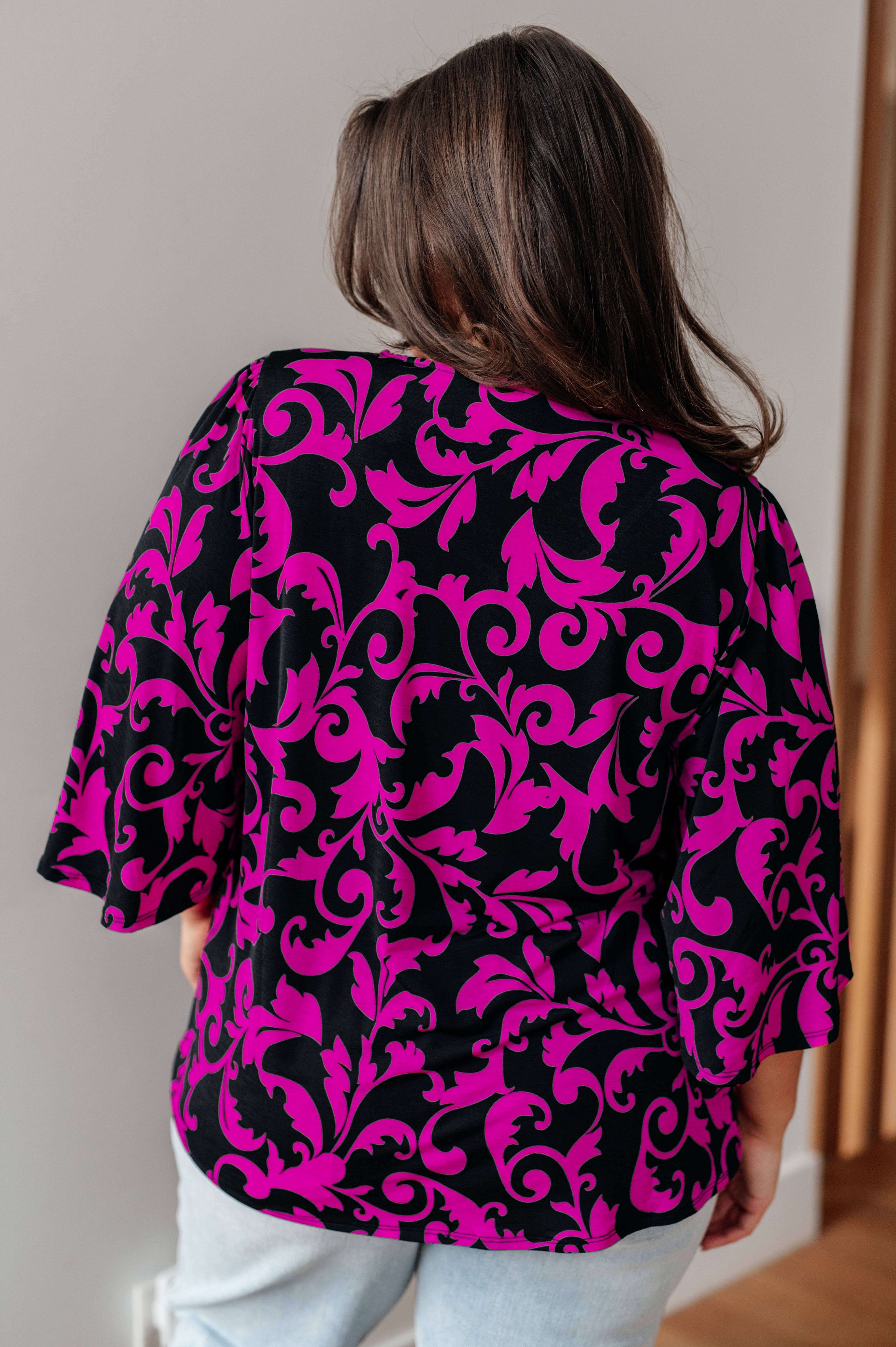 Stylish Magenta V-Neck Casual Top for Women - Perfect for Everyday Wear, Office & Date Nights