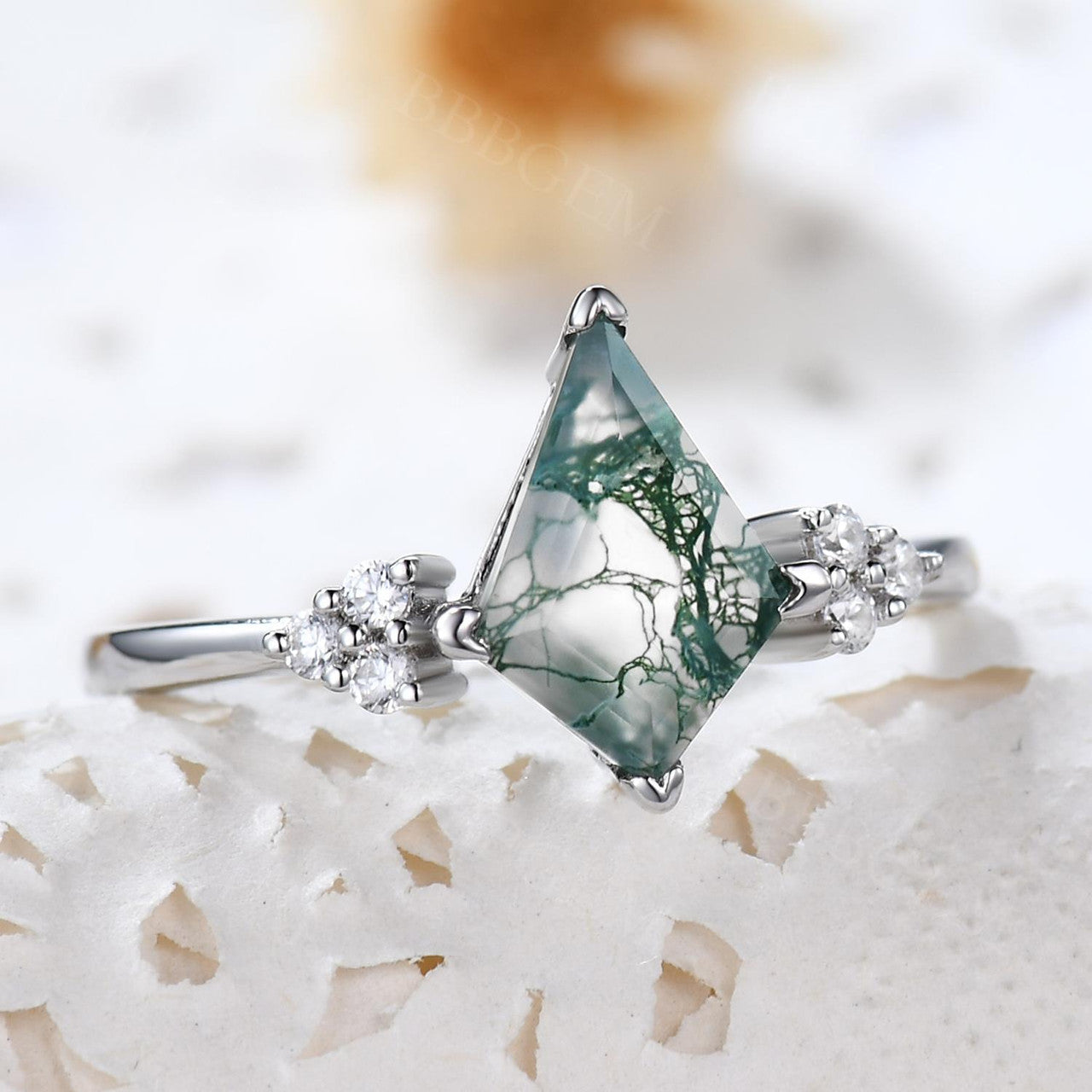 Vintage Kite-Shaped Natural Moss Agate & Diamond Engagement Ring in 14K White Gold - Perfect for Romantic Proposals, Anniversaries & Unique Bridal Jewelry