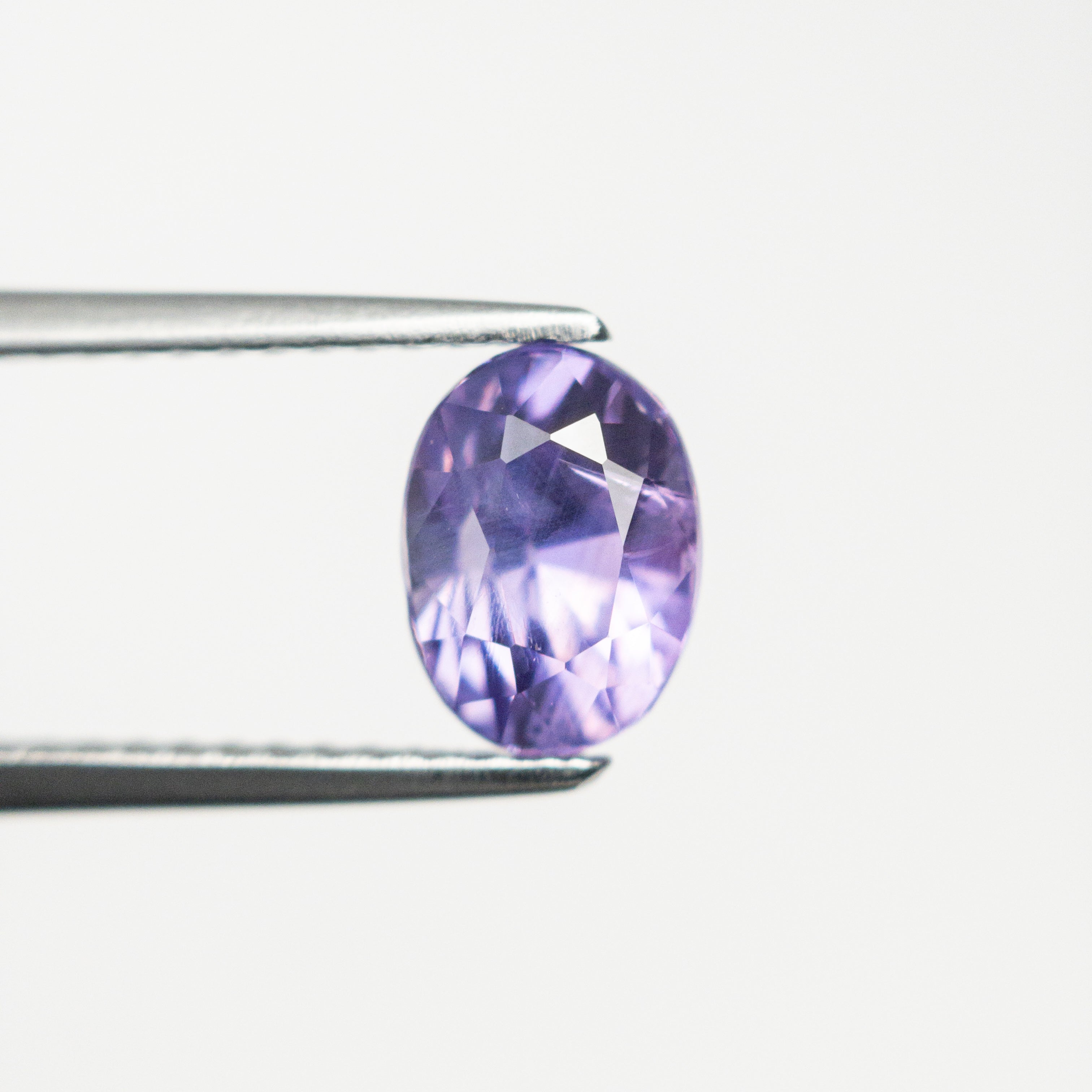 1.77ct Natural Oval Brilliant Blue Sapphire Gemstone (7.35x5.39x5.26mm) - Certified Loose Stone for Jewelry Making, Engagement Rings & Fine Collections