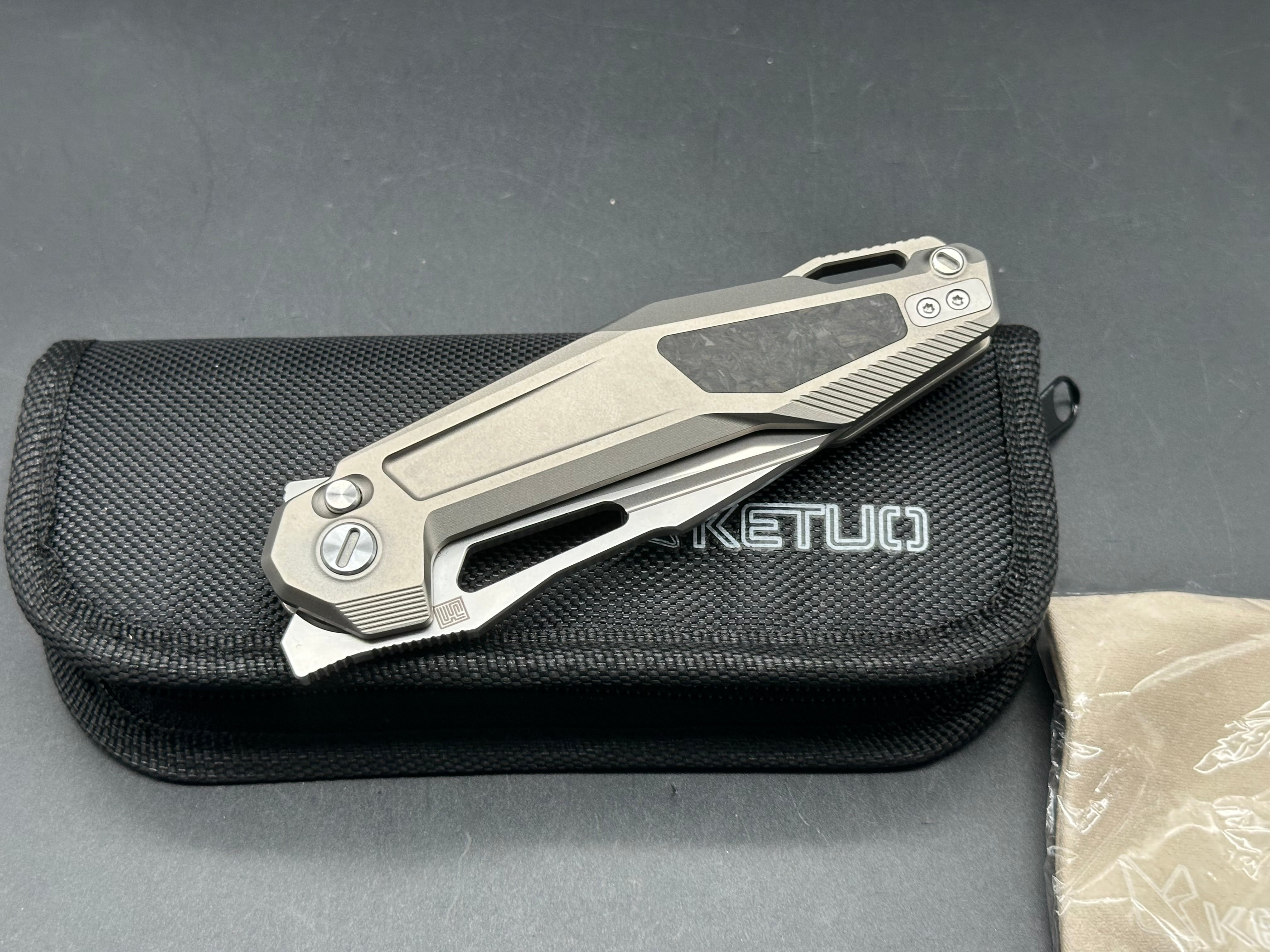 KETUO USA GRIFFIN V1 Liner Lock Folding Knife - Titanium Handle with Forged Carbon Fiber Inlay, M390 Steel Blade | EDC, Outdoor, Camping, Survival Gear