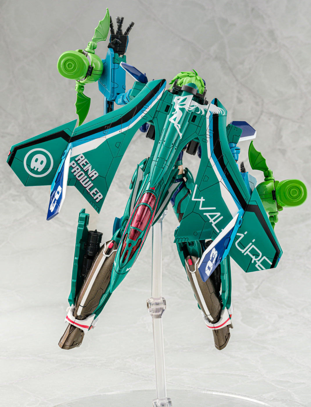 Aoshima Macross Delta VFG Variable Fighter Girls VF-31A Kairos Reina Prowler 1/72 Scale Model Kit - Anime Collectible for Display & Gundam Fans