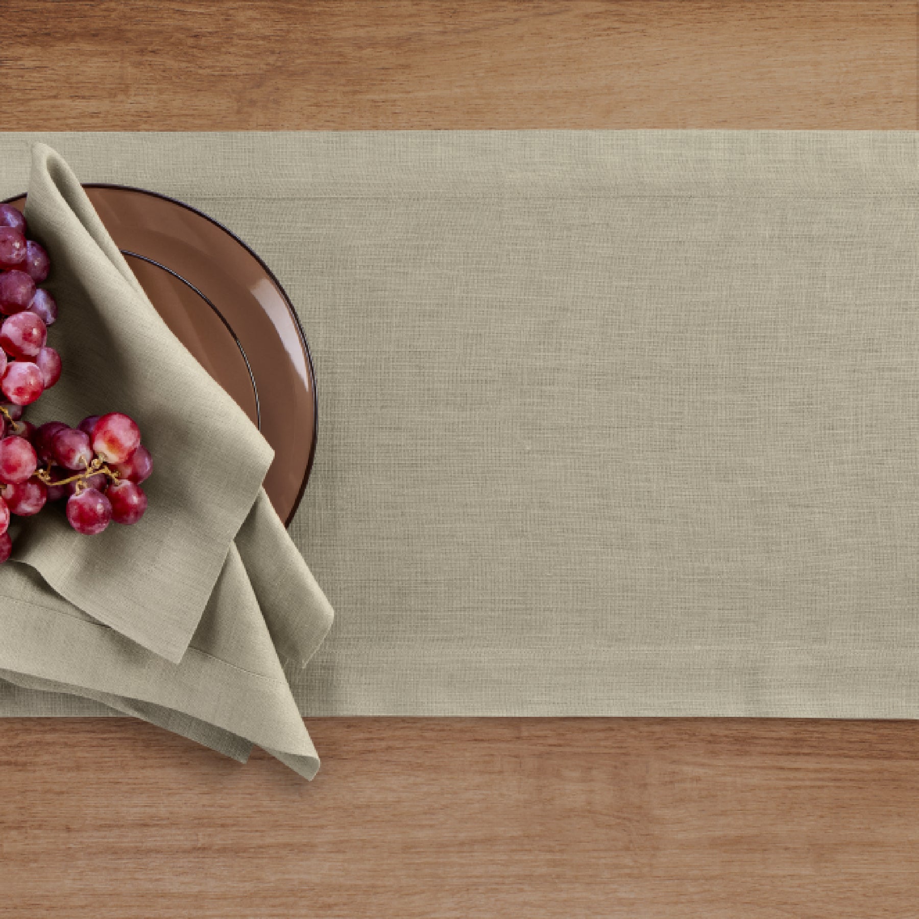 Elegant Fete Table Runner for Weddings, Parties & Events - Premium Decorative Dining Table Cover for Home & Restaurant Decor