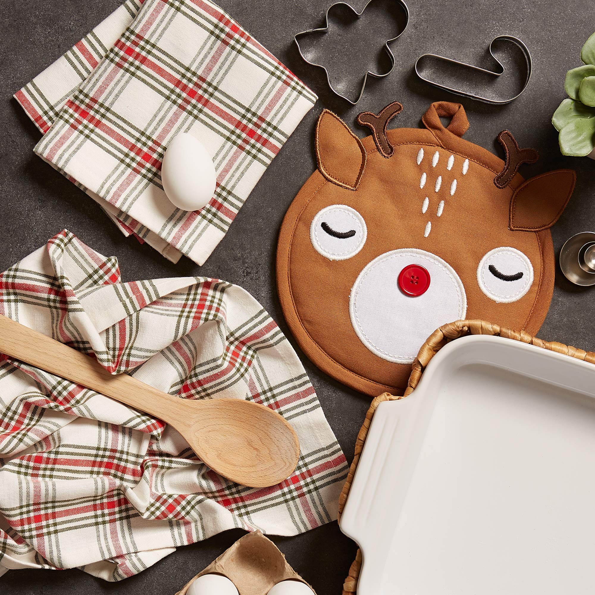 Christmas Kitchen Accessories & Décor Gift Set - 3-Piece Pot Holder & Dish Towels with Rudy Reindeer Design - Perfect for Holiday Cooking, Baking & Festive Home Decor