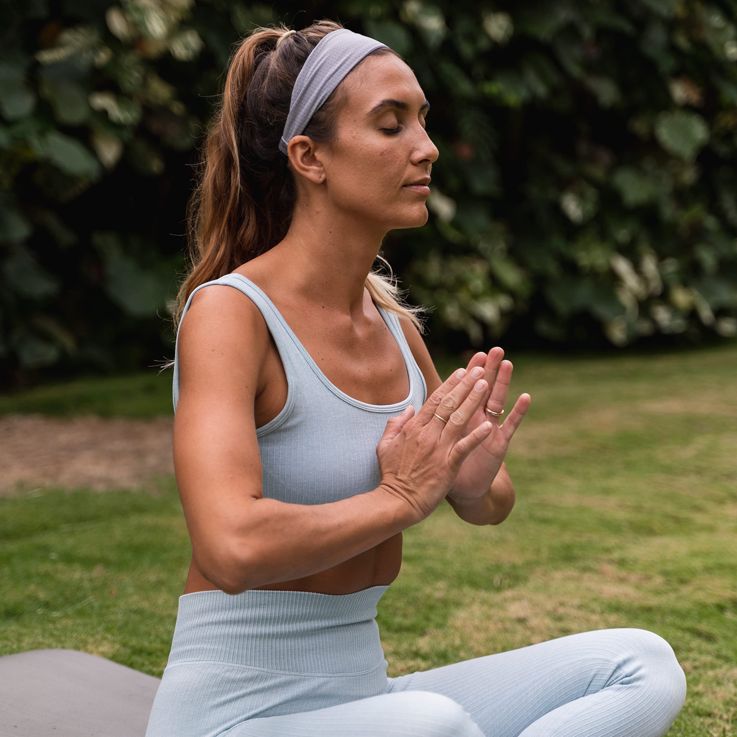 FROG SAC Adjustable Non-Slip Sport Headbands for Women & Girls - Breathable Stretchy Elastic Workout Headbands for Yoga, Running, Soccer & Exercise - Perfect for Gym, Sports & Active Lifestyles
