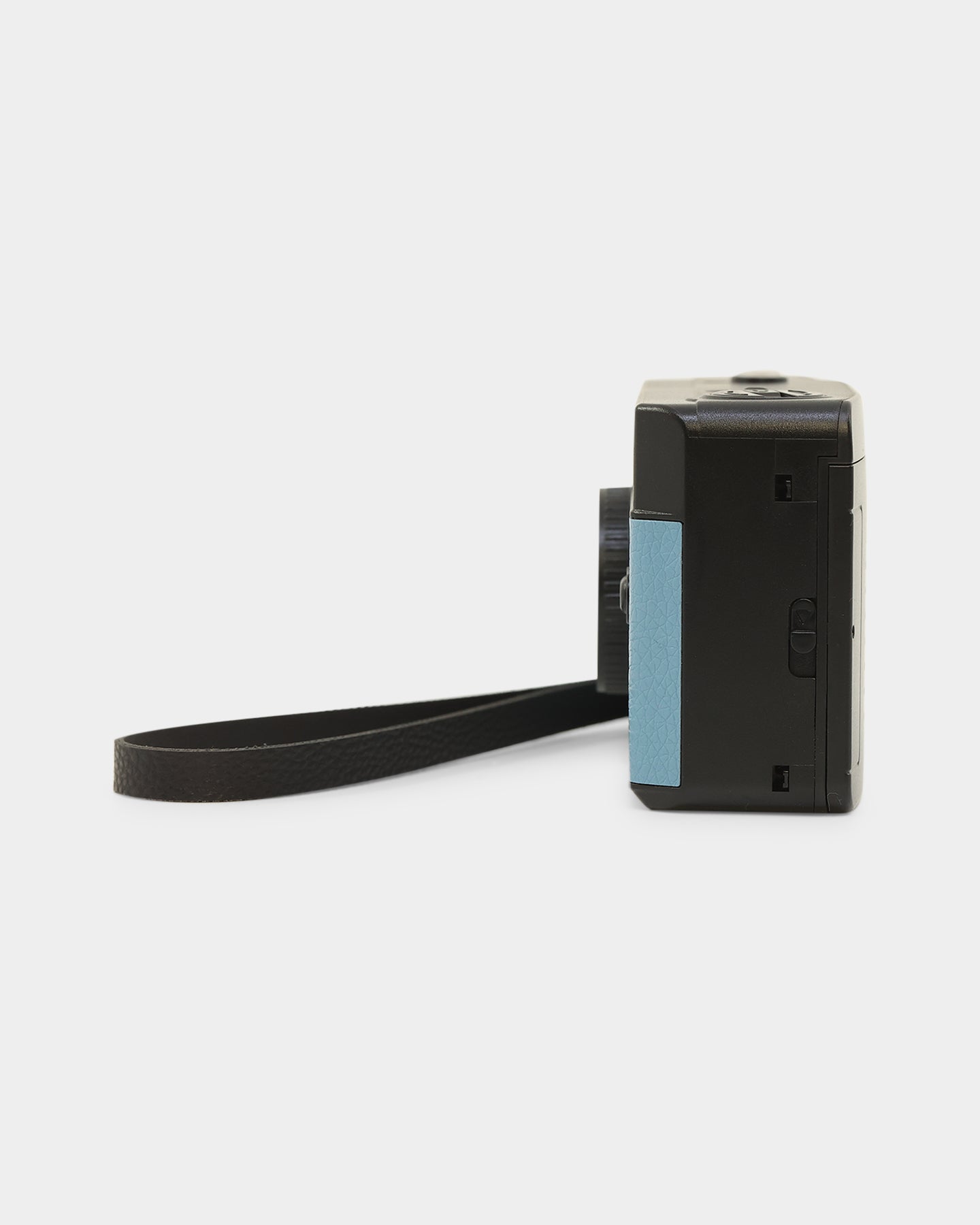 35mm Reusable Film Camera - The Reloader (Blue) | Vintage Style Point & Shoot Camera for Travel, Street Photography & Creative Shooting