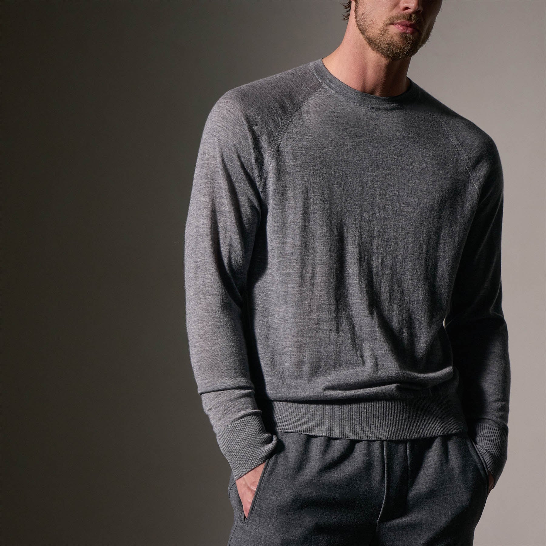 Premium Ultrafine Cashmere Crew Neck Sweater - Soft & Warm Winter Flannel for Men & Women - Perfect for Office, Travel & Casual Outfits
