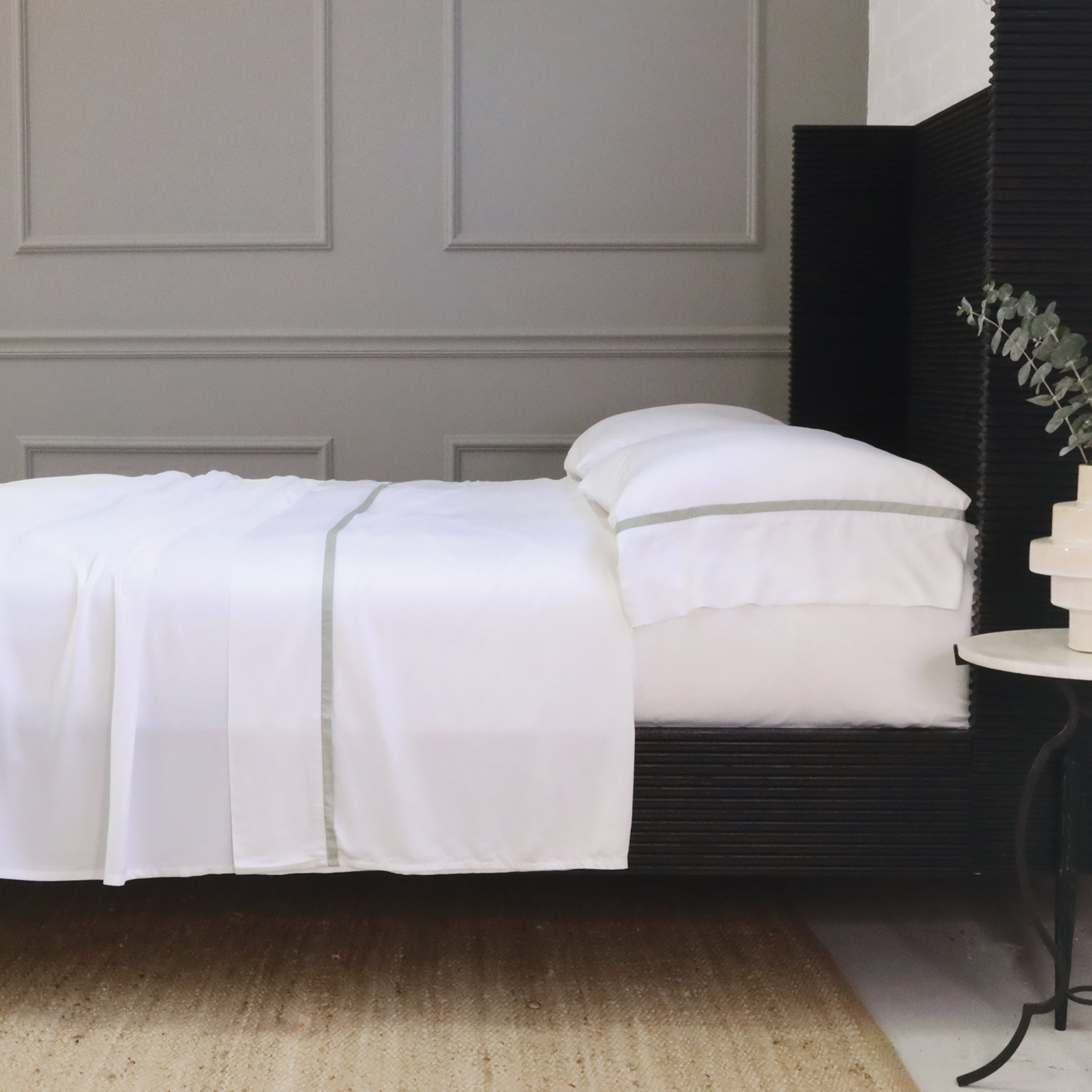 Premium Langston Bamboo Sateen Sheet Set - Soft 100% Bamboo Bed Sheets, Breathable & Hypoallergenic - Perfect for Luxury Bedding, Hot Sleepers & Eco-Friendly Homes