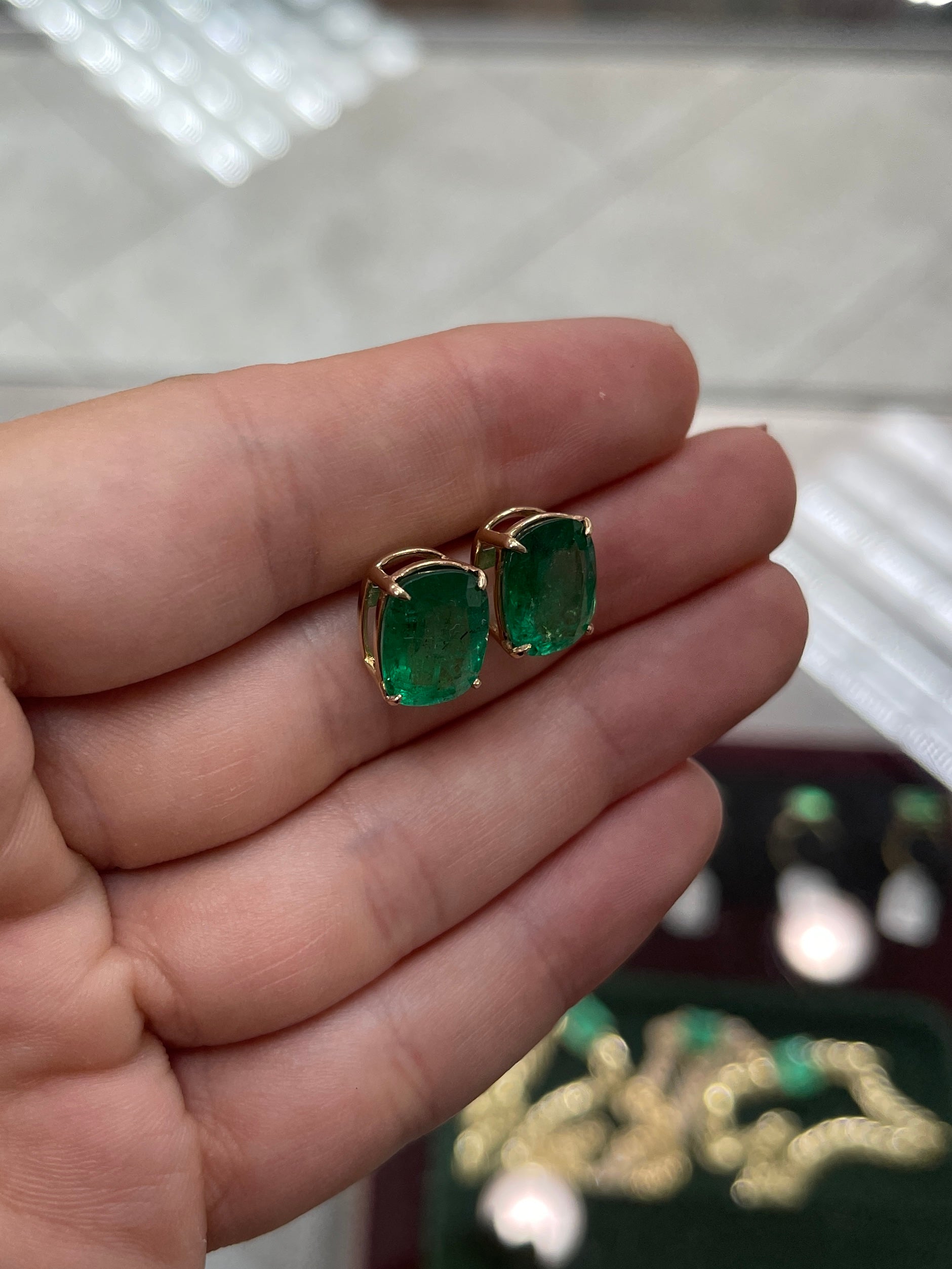 AAA Top Quality 8.25tcw Natural Emerald Cushion Cut Handmade 18K Gold Earrings for Women | Elegant Jewelry Gift for Wedding, Anniversary & Special Occasions