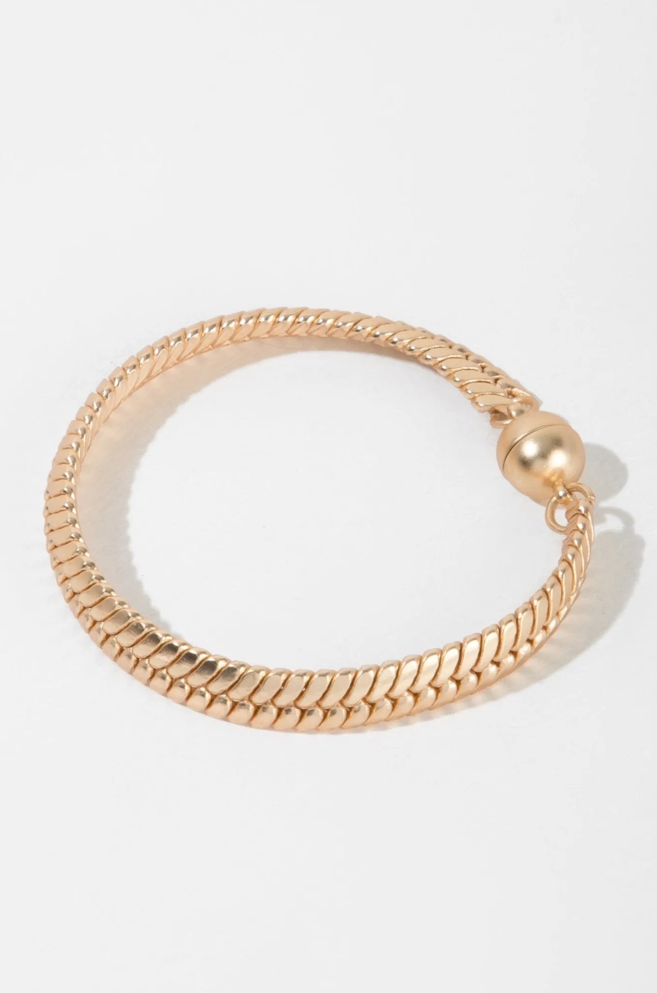 Elegant Herringbone Flat Chain Bracelet for Women - Dainty Gold & Silver Layered Bracelets - Perfect for Everyday Wear, Gifts & Special Occasions