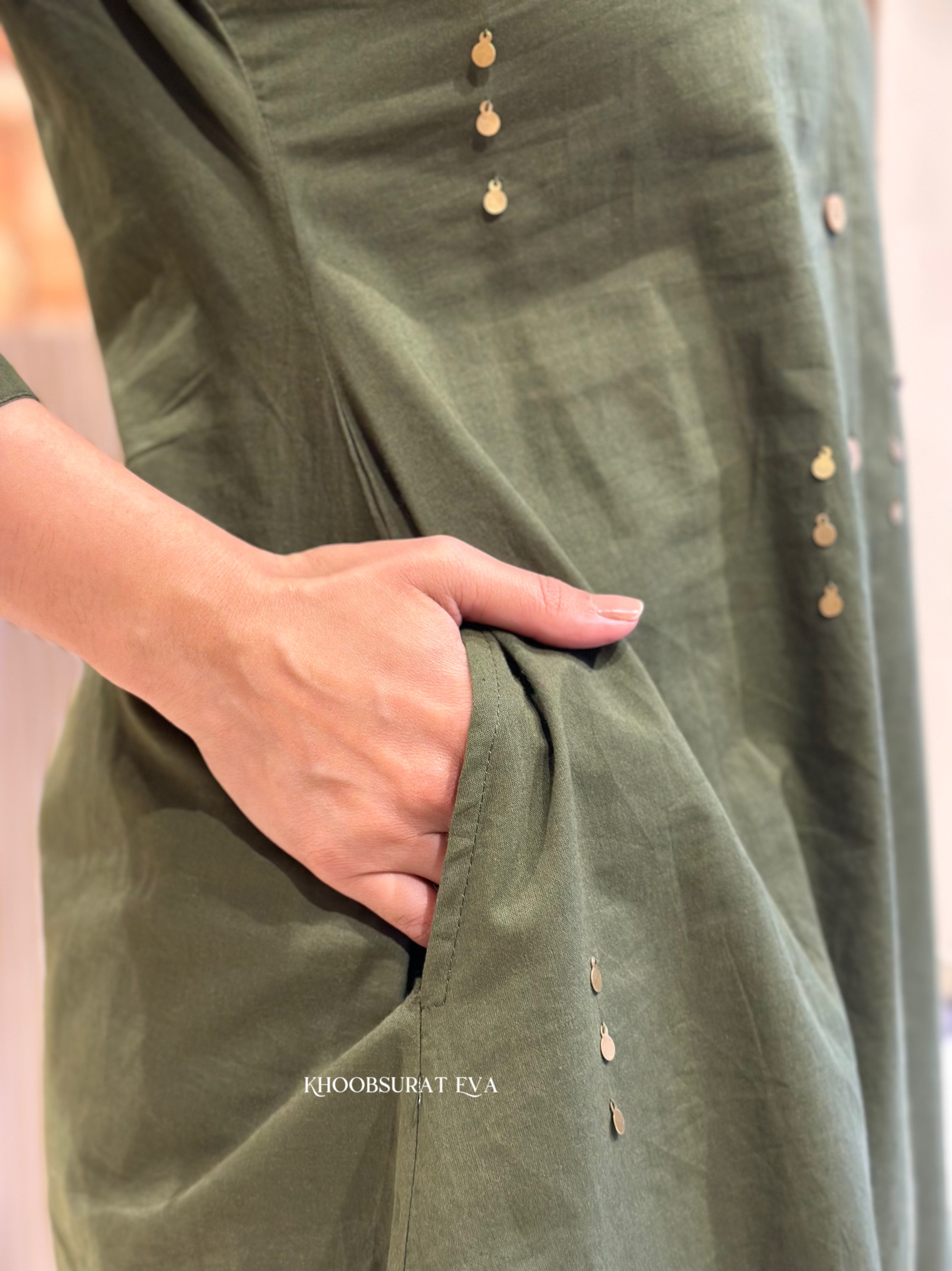 Stylish Green Kurta Set for Women - Traditional Indian Ethnic Outfit for Festivals, Weddings & Casual Wear
