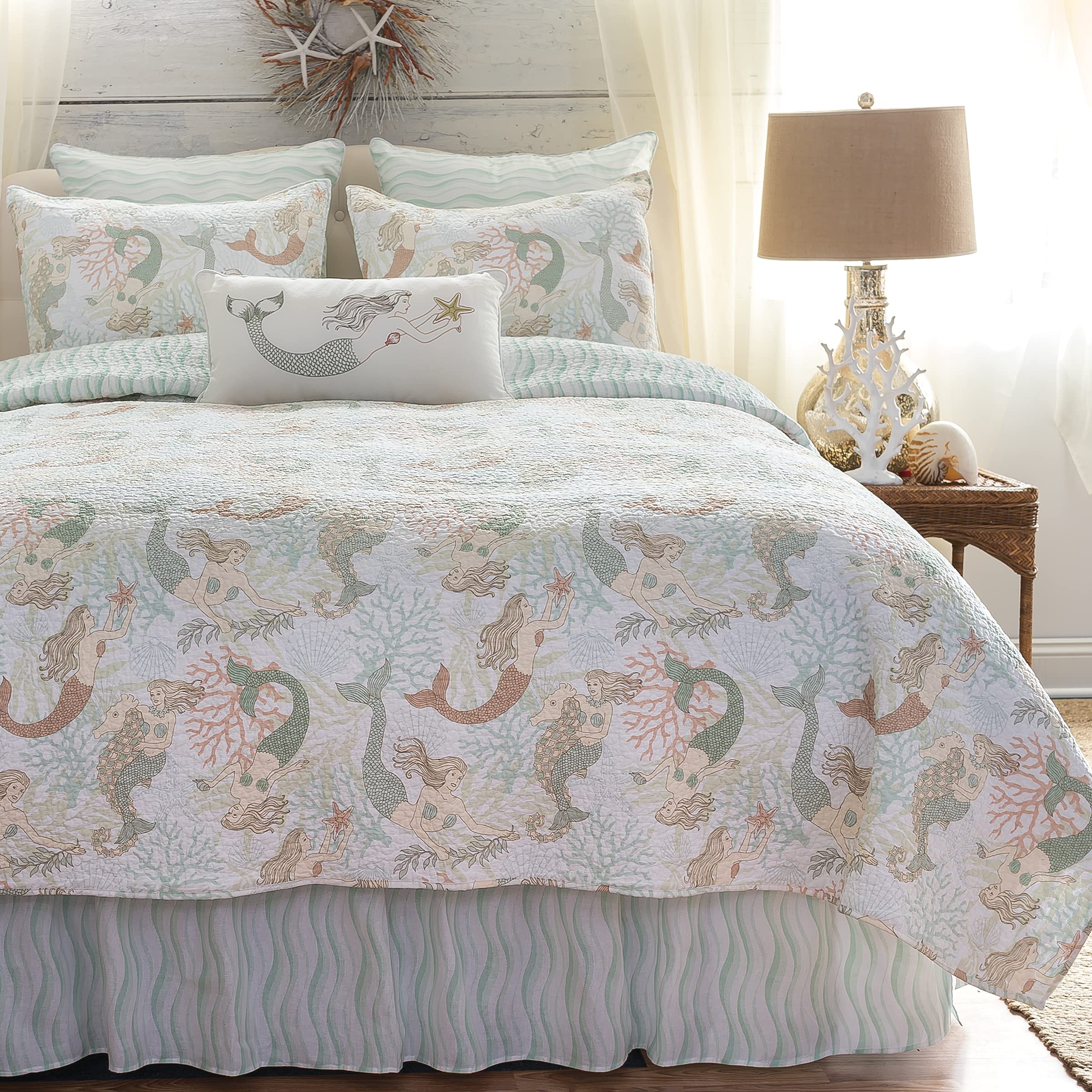 Mystic Echoes Reversible Blue Quilt - Full/Queen Size Bedspread, 100% Cotton Lightweight Comforter, Machine Washable for All Seasons | Perfect for Cozy Bedrooms, Guest Rooms & Dorm Decor
