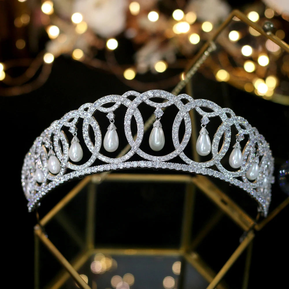 Luxury European Court Crown Wedding Tiara with Elegant Pearls – Perfect for Bridal Accessories, Princess Costume, and Special Occasions
