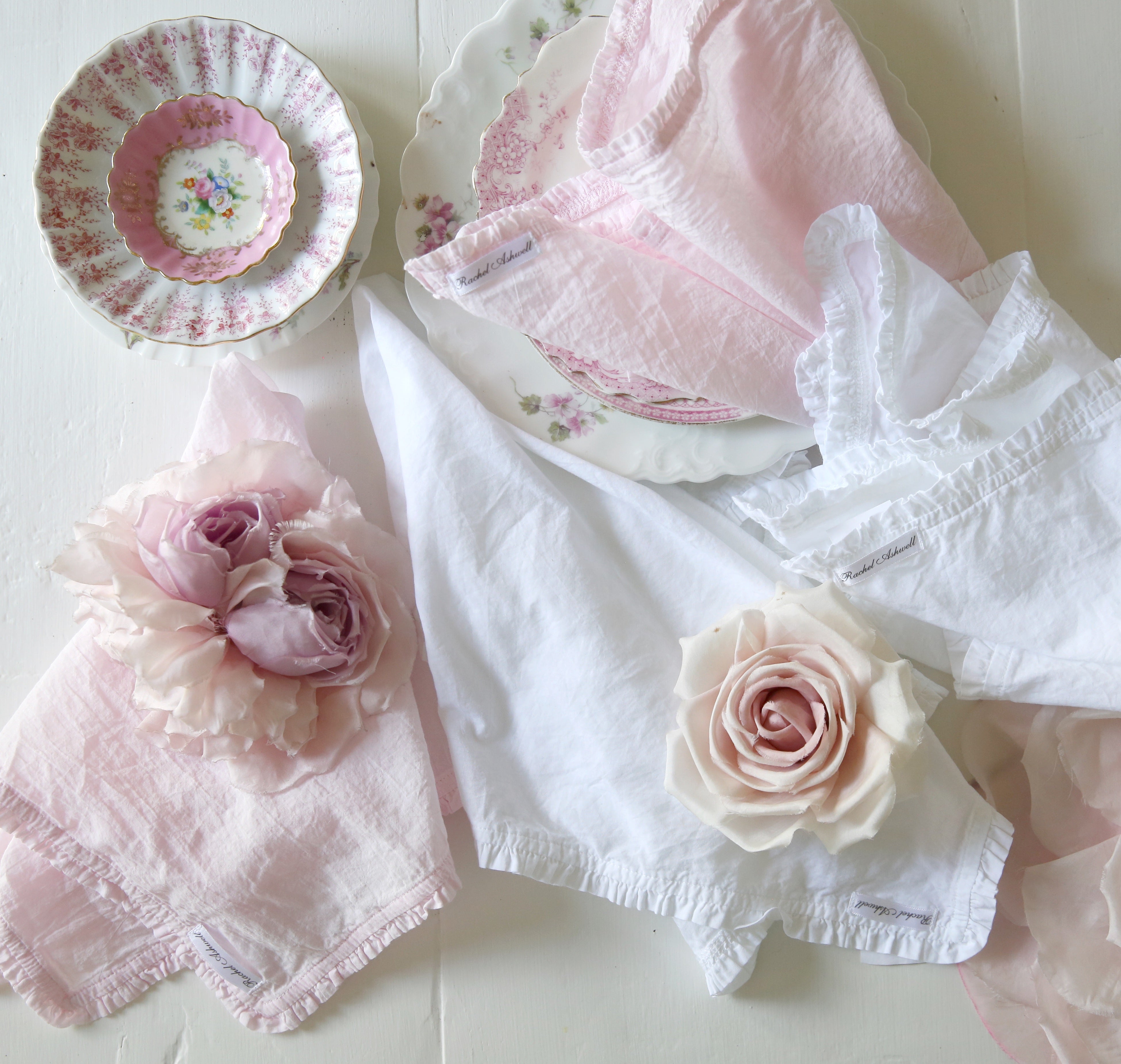 Elegant White Ruffle Napkins for Dining - Perfect for Weddings, Parties & Home Decor
