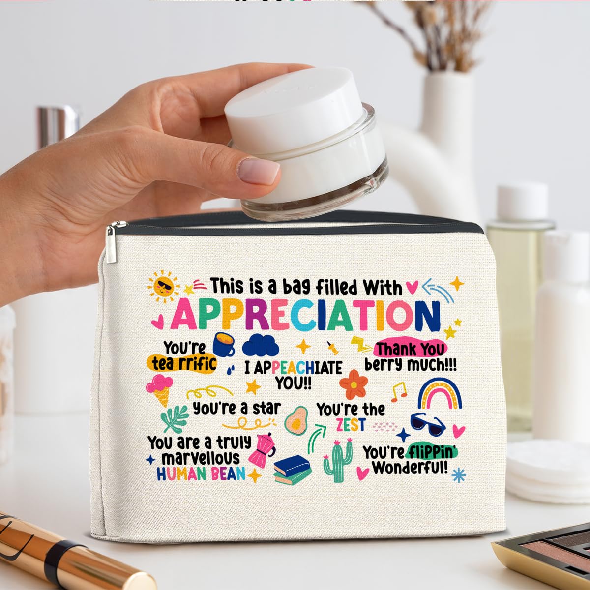 **Teacher Appreciation Gifts - Inspirational Makeup Bag for Women, Christmas & Birthday Gifts for Teachers - Cosmetic Pouch with Zipper (Perfect for Travel, School, or Daily Use)**