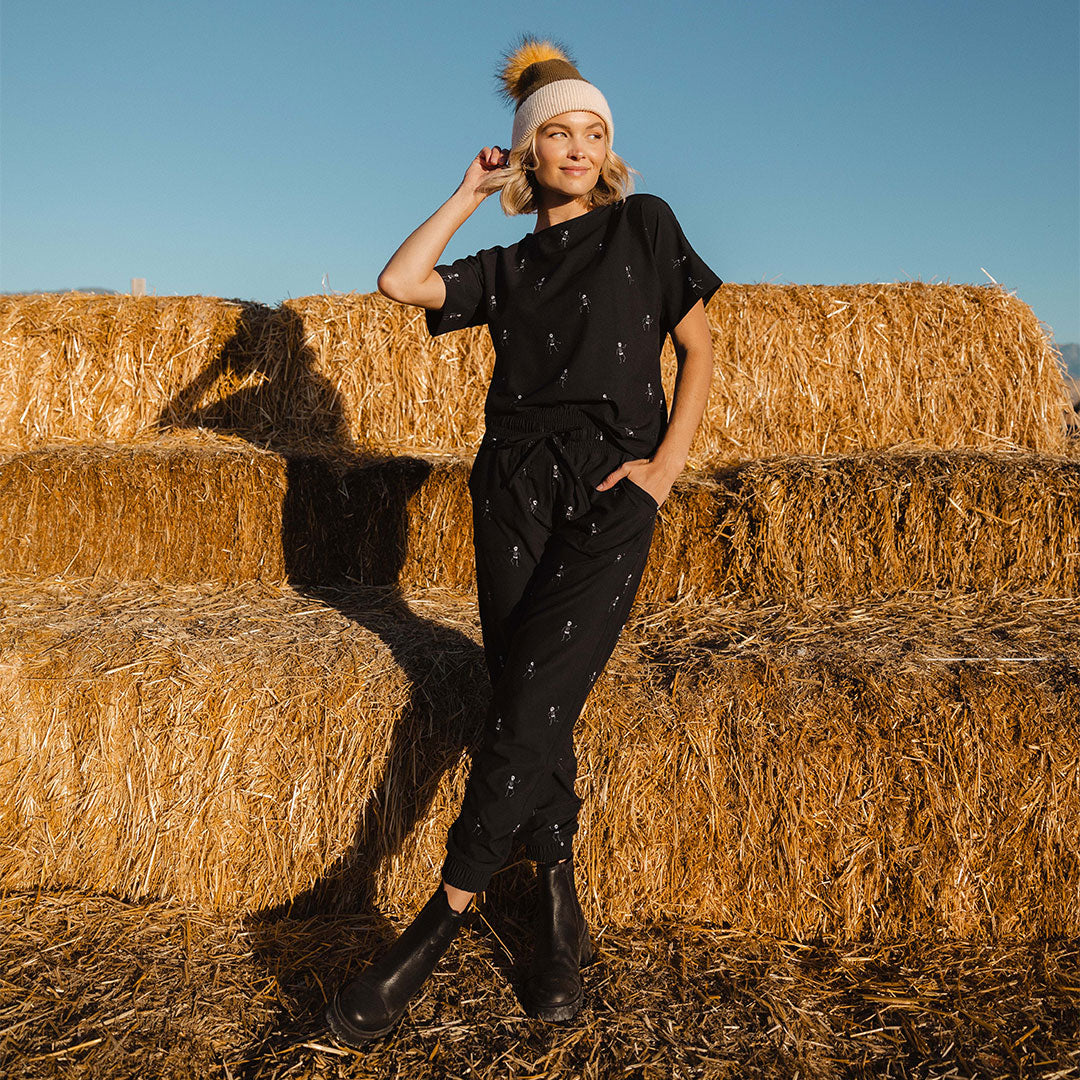 Spooky 3.0 Halloween Themed Joggers - Comfortable Destination Pants for Costume Parties & Trick-or-Treating
