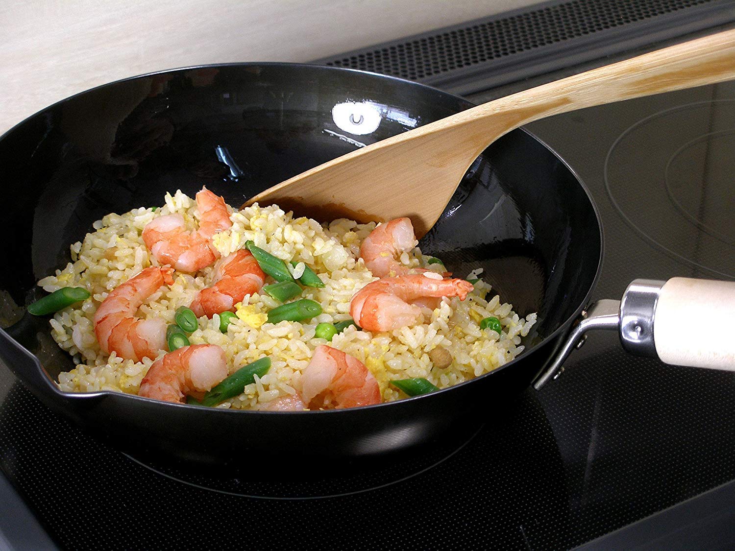 River Light Iron Stir Fry Pan - 11.8 Inch (30cm) Traditional Japanese Wok for High Heat Cooking - Perfect for Stir-Frying, Sautéing & Deep Frying Asian Dishes