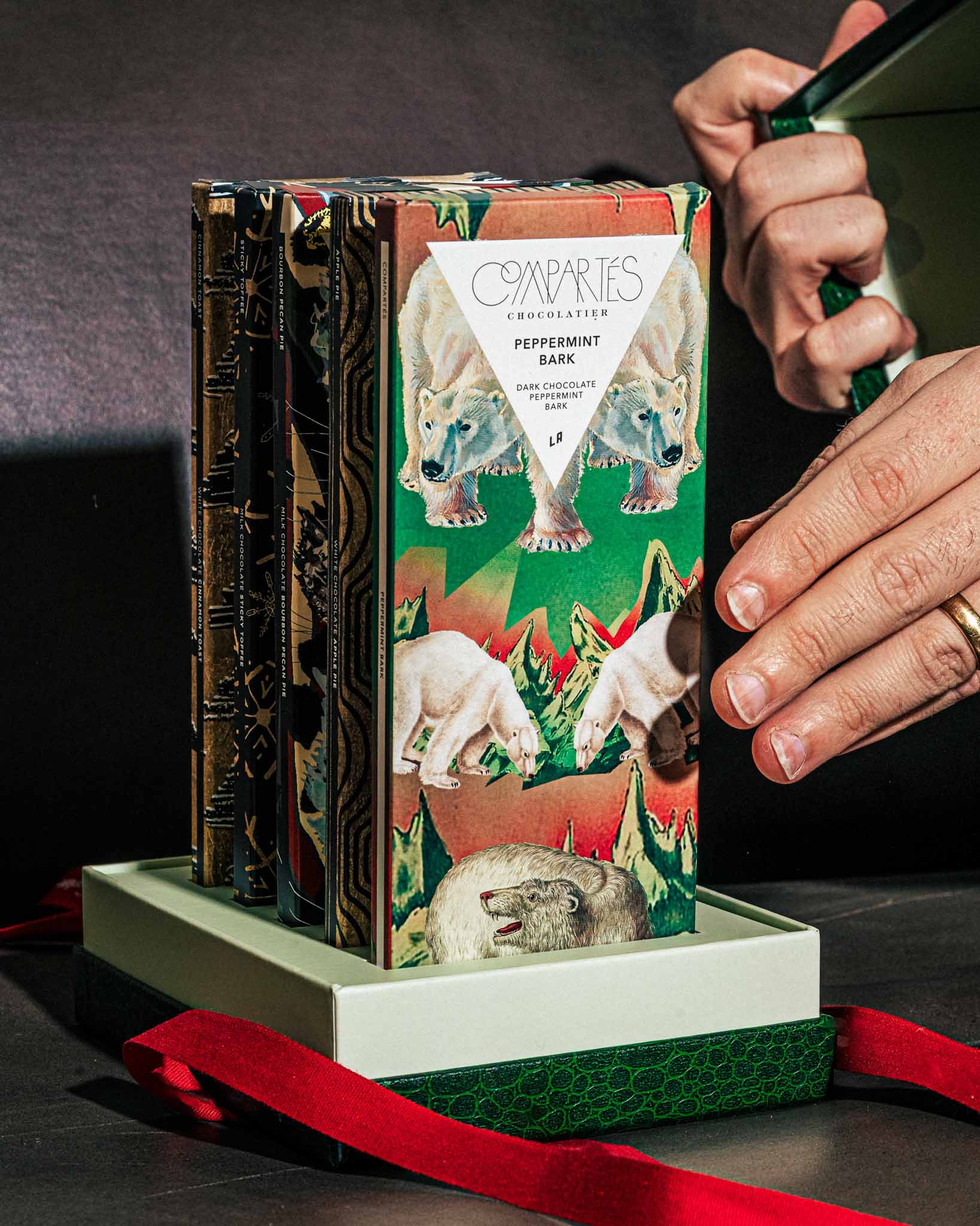 Premium Christmas Chocolate Gift Box - 5 Deluxe Holiday Chocolate Bars for Gifting, Parties & Festive Celebrations