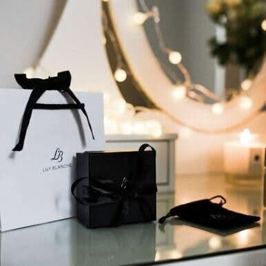 Stylish Padlock Bracelet for Women - Secure & Trendy Jewelry Gift for Her - Perfect for Everyday Wear & Special Occasions