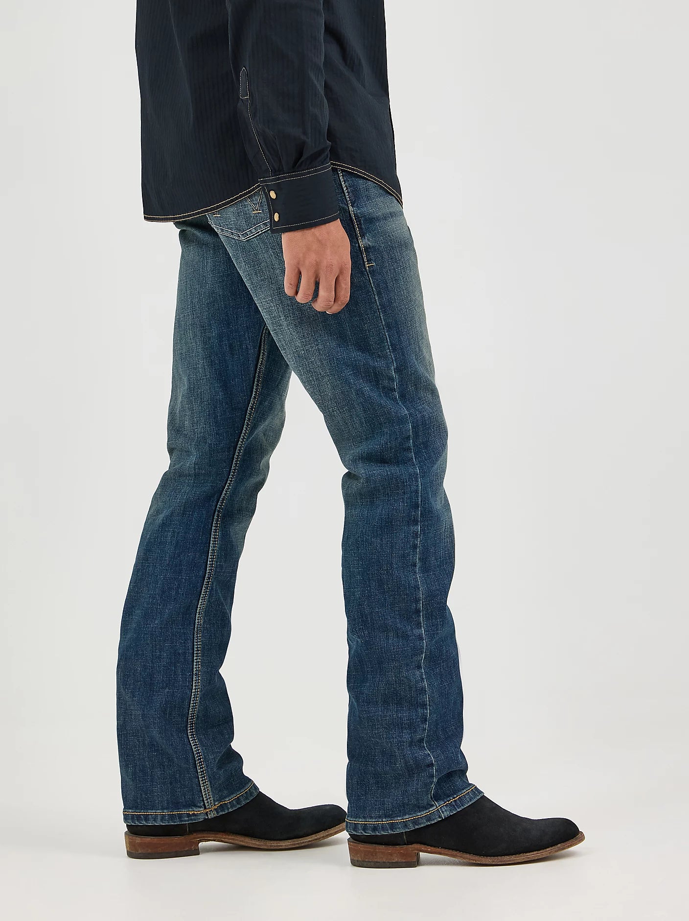 Wrangler Retro® Slim Fit Bootcut Jeans for Men - Classic Denim Pants for Casual Wear, Work & Western Style Outfits