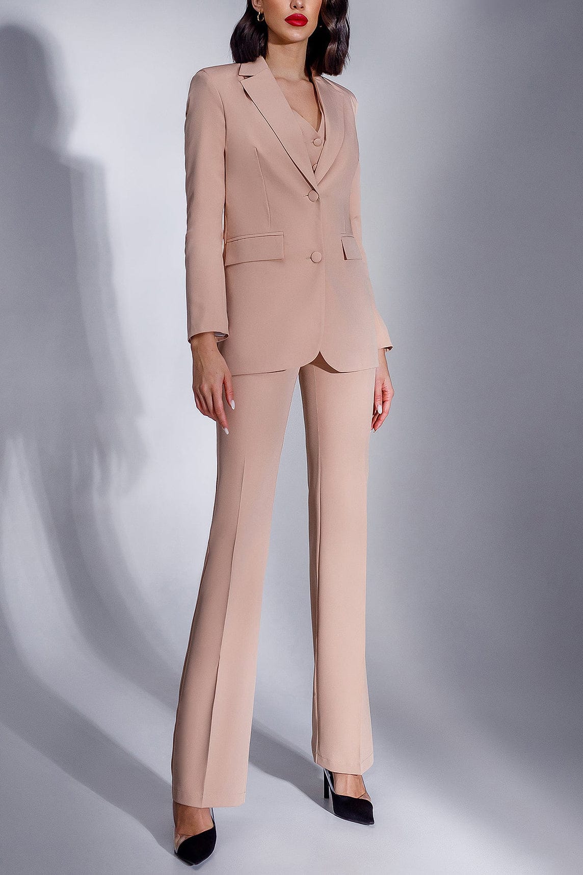 3-Piece Women's Slim Fit Suit Set with Peak Lapel & Double Buttons (Blazer, Vest, Pants) - Perfect for Business, Office, and Formal Events