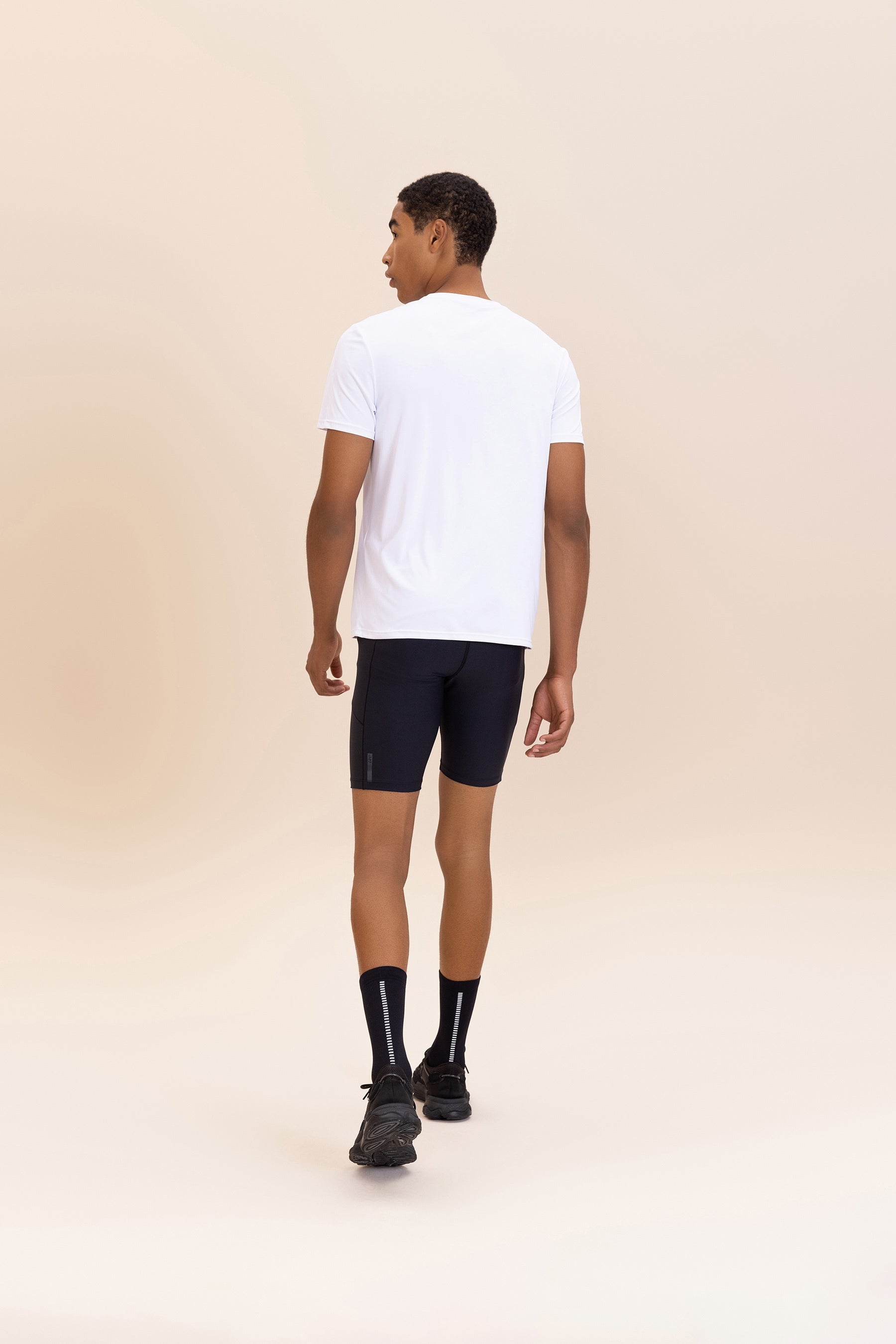 Comfy LIVE! Link T-Shirt - Soft & Stylish Graphic Tee for Men & Women | Perfect for Casual Wear, Gaming, and Everyday Comfort