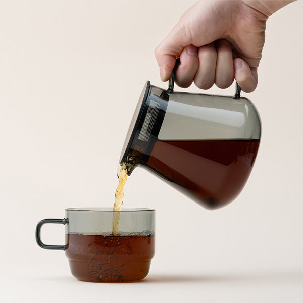Hario Colours Glass Coffee Server - 700ml Drip Coffee Carafe with Handle for Pour Over, Iced Tea & Cold Brew - Perfect for Home, Office & Cafes