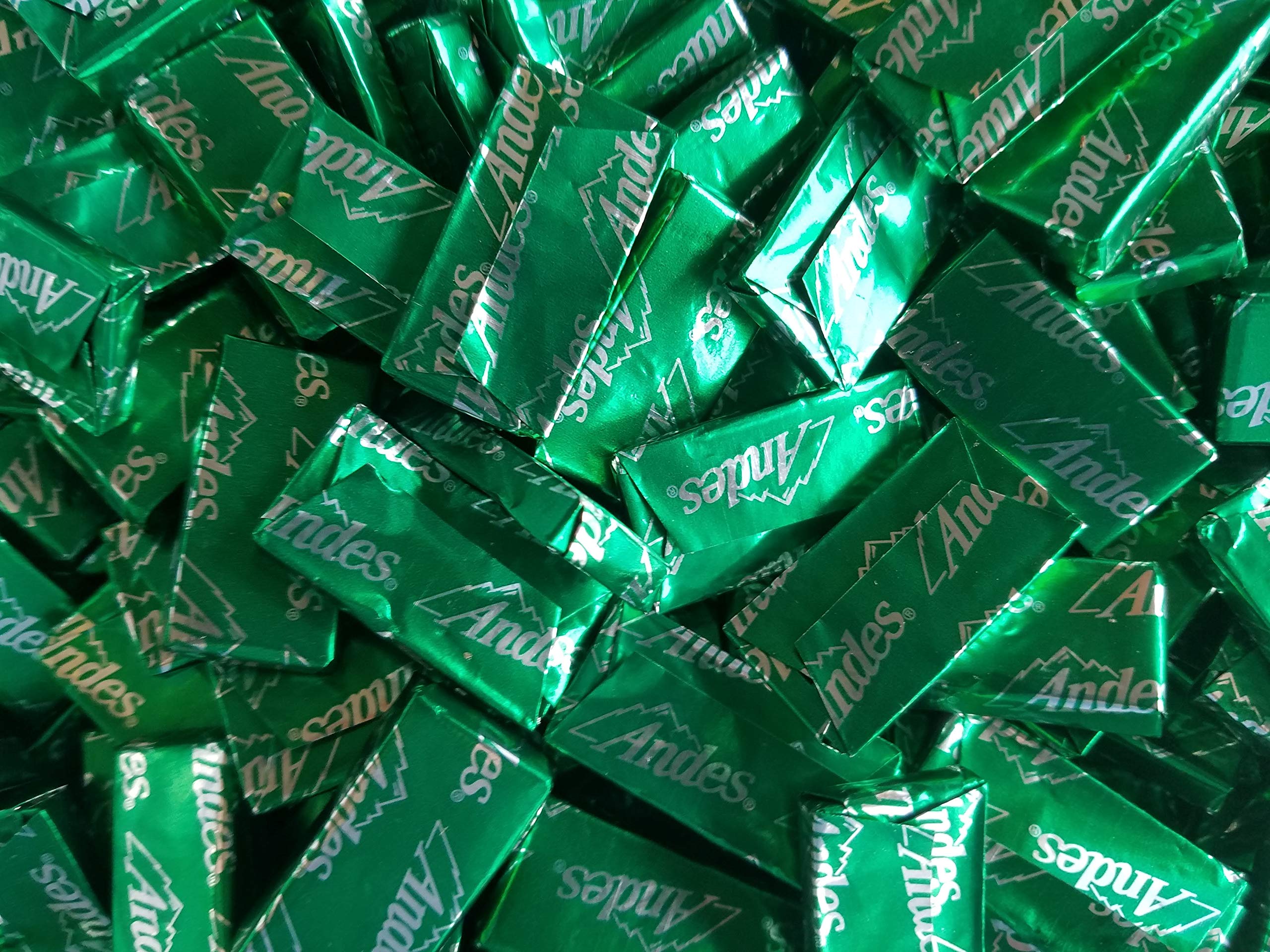 Bulk Chocolate Mint Candy Bars - Fresh Delicious Creme De Minthe Thins (1.5 lbs) - Perfect for Parties, Gifts & Holiday Treats