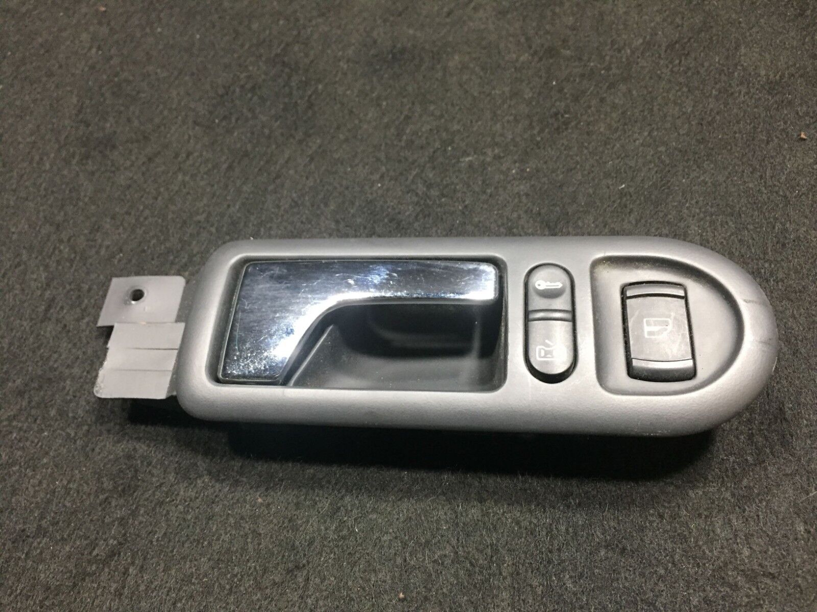 2002-2005 VW Passat Front Interior Door Handle with Window Switch - OEM D23 Replacement Part - Perfect for Car Repair & Upgrade
