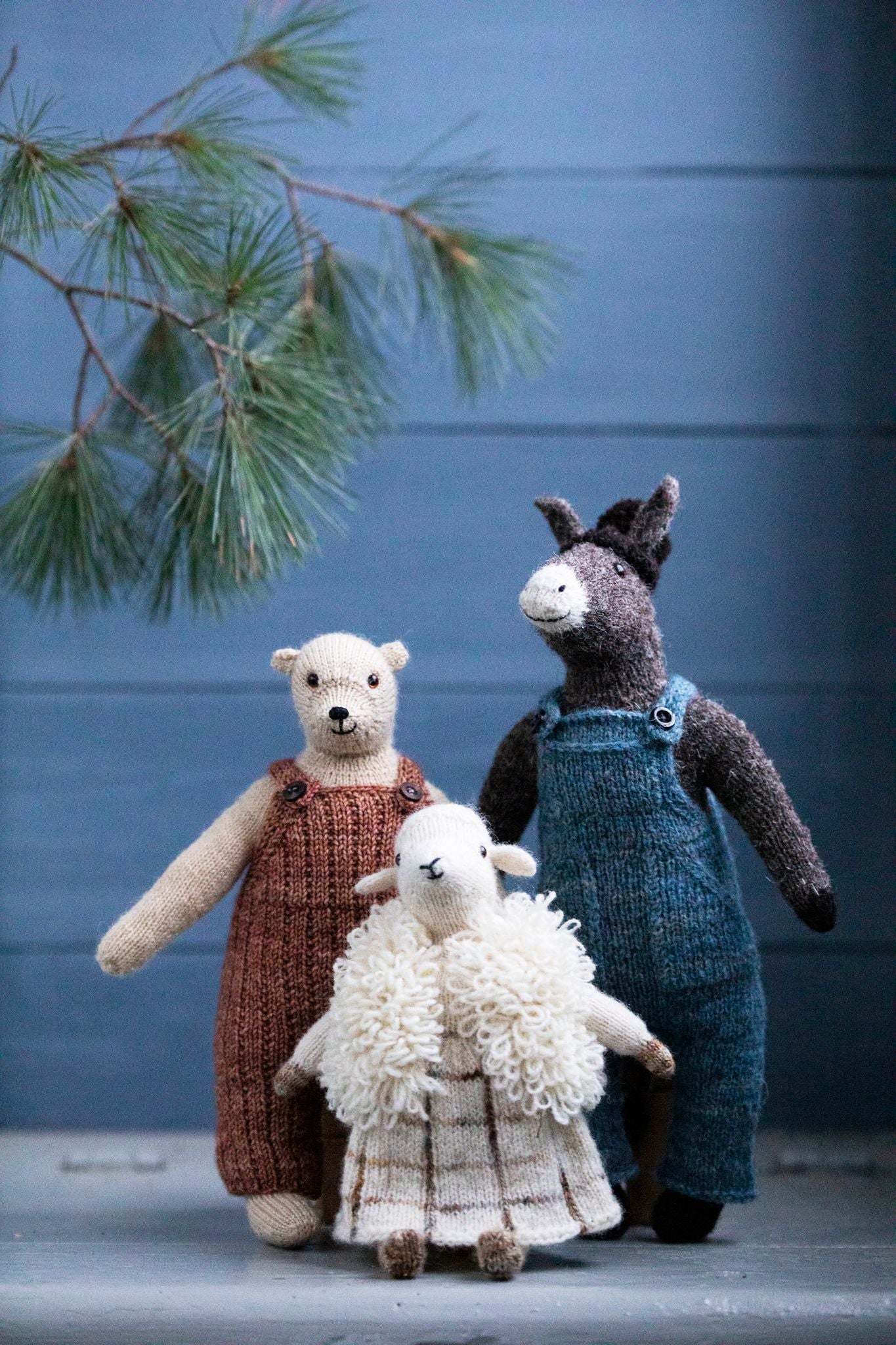 Mouche & Friends: Seamless Knitting Toys for Babies & Kids - Handmade Crochet Love by Cinthia Vallet - Perfect for Nursery Decor, Baby Shower Gifts & Sensory Play