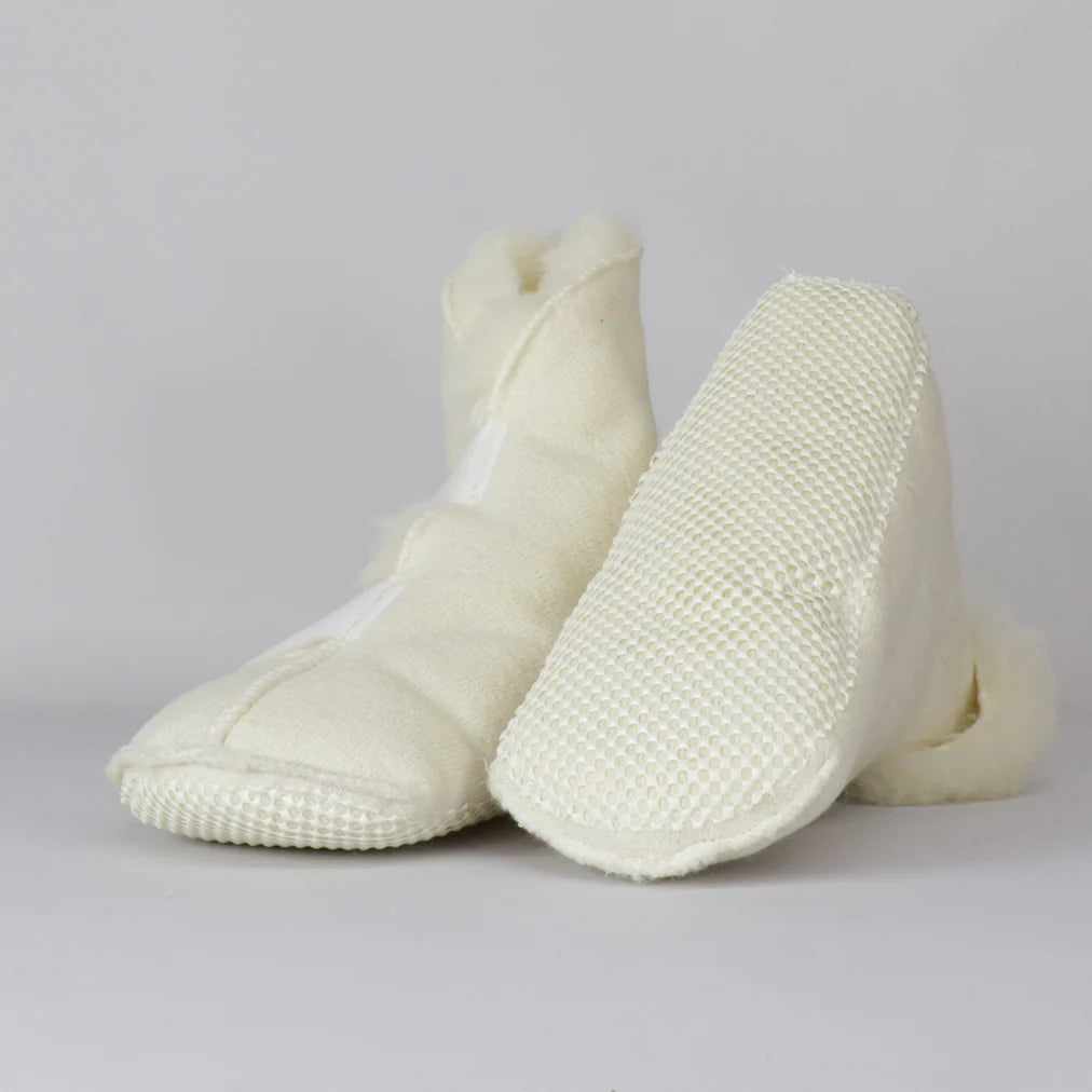 Cozy Sheep Wool Bed Boots with Non-Slip Plain Sole - Warm Winter House Slippers for Women & Men, Perfect for Indoor Comfort, Relaxation, and Cold Weather Lounging