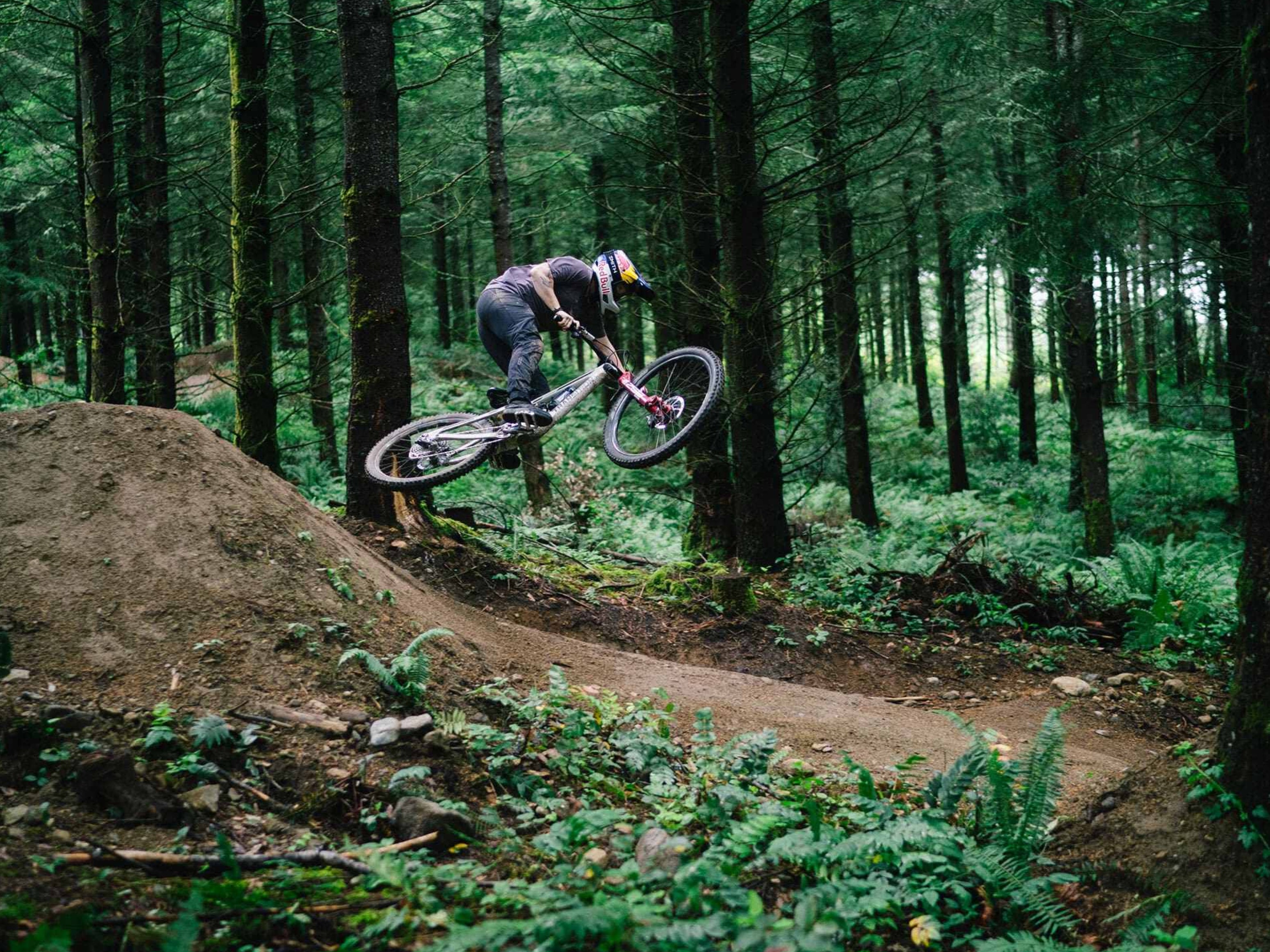 Transition Patrol Mountain Bike - Full Suspension, Lightweight Aluminum Frame, 27.5