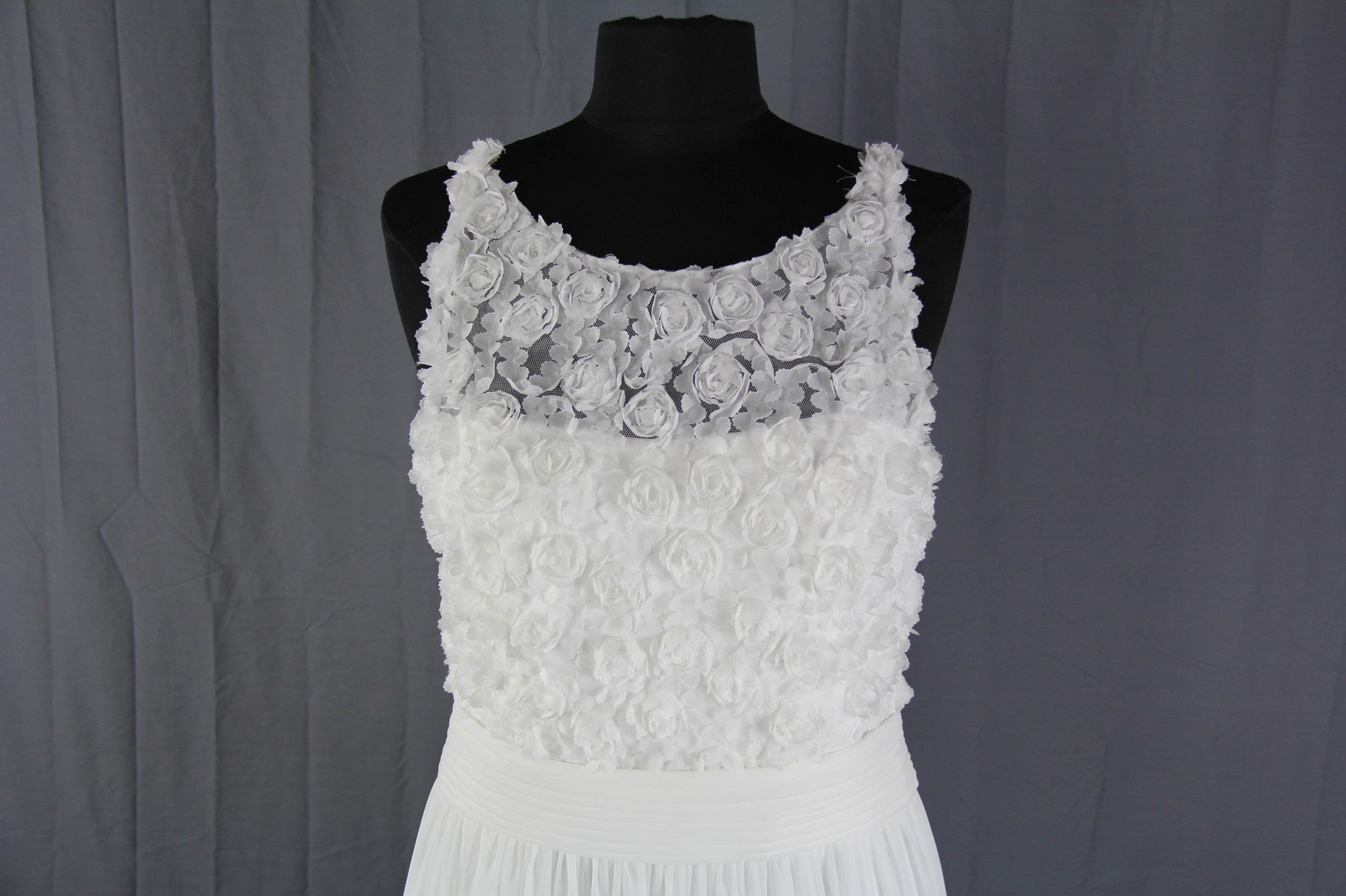 San Patrick Australia Sample Gown - Elegant Women's Formal Dress for Weddings, Parties & Special Occasions