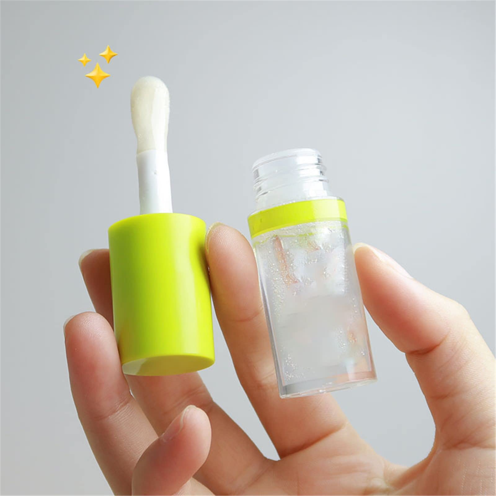 Oh My Gloss Lip Oil - Hydrating & Plumping 3ml Lip Treatment for Dry Lips | Moisturizes, Lightens Lip Lines & Enhances Natural Lip Color | Transparent Lip Gloss for Women | Perfect for Daily Use, Night Care & Makeup Prep