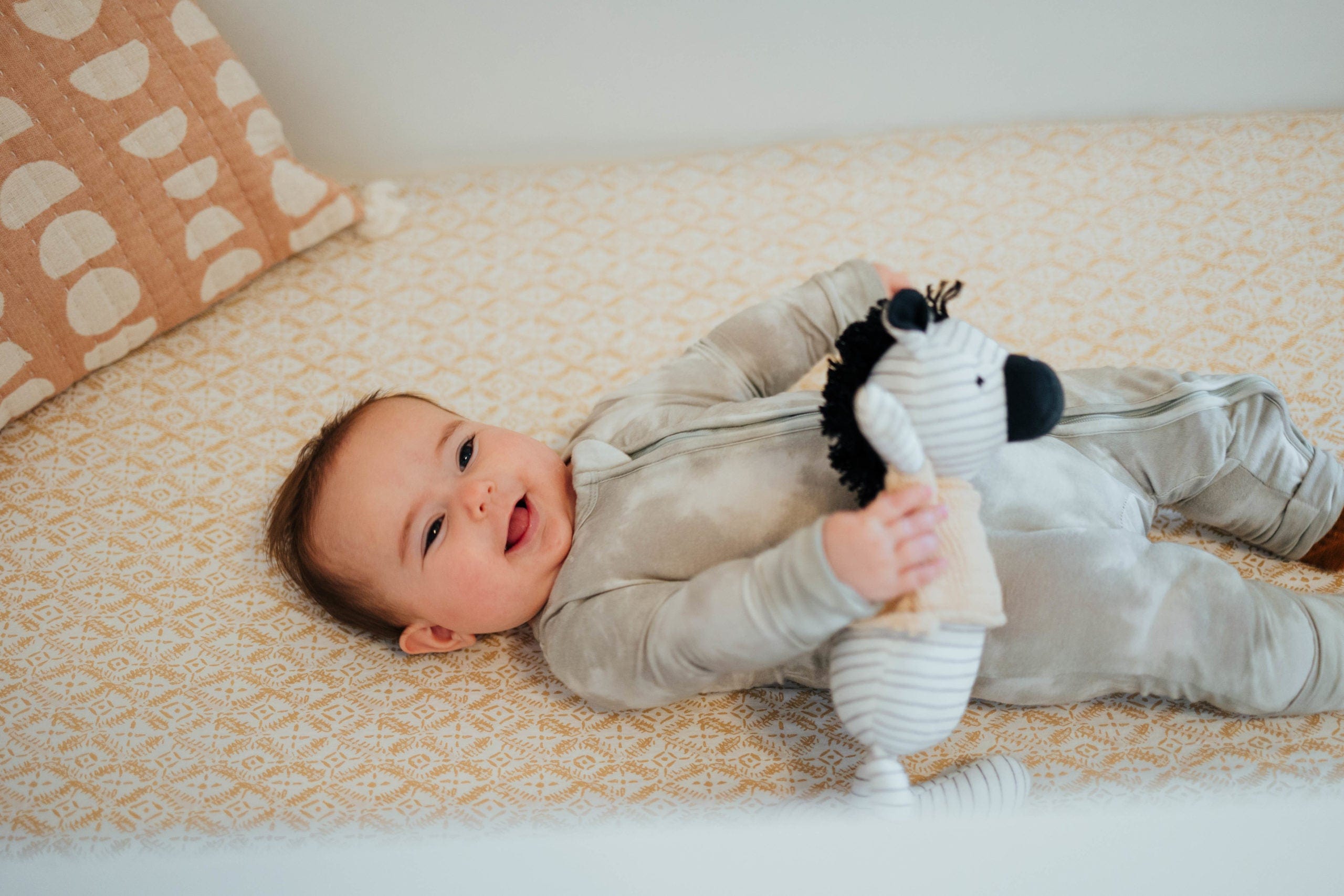 Soft Organic Cotton Fitted Crib Sheet for Baby Crib - Breathable & Hypoallergenic Nursery Bedding - Perfect for Newborns, Infants & Toddlers - Ideal for Daycare, Nursery or Home Use