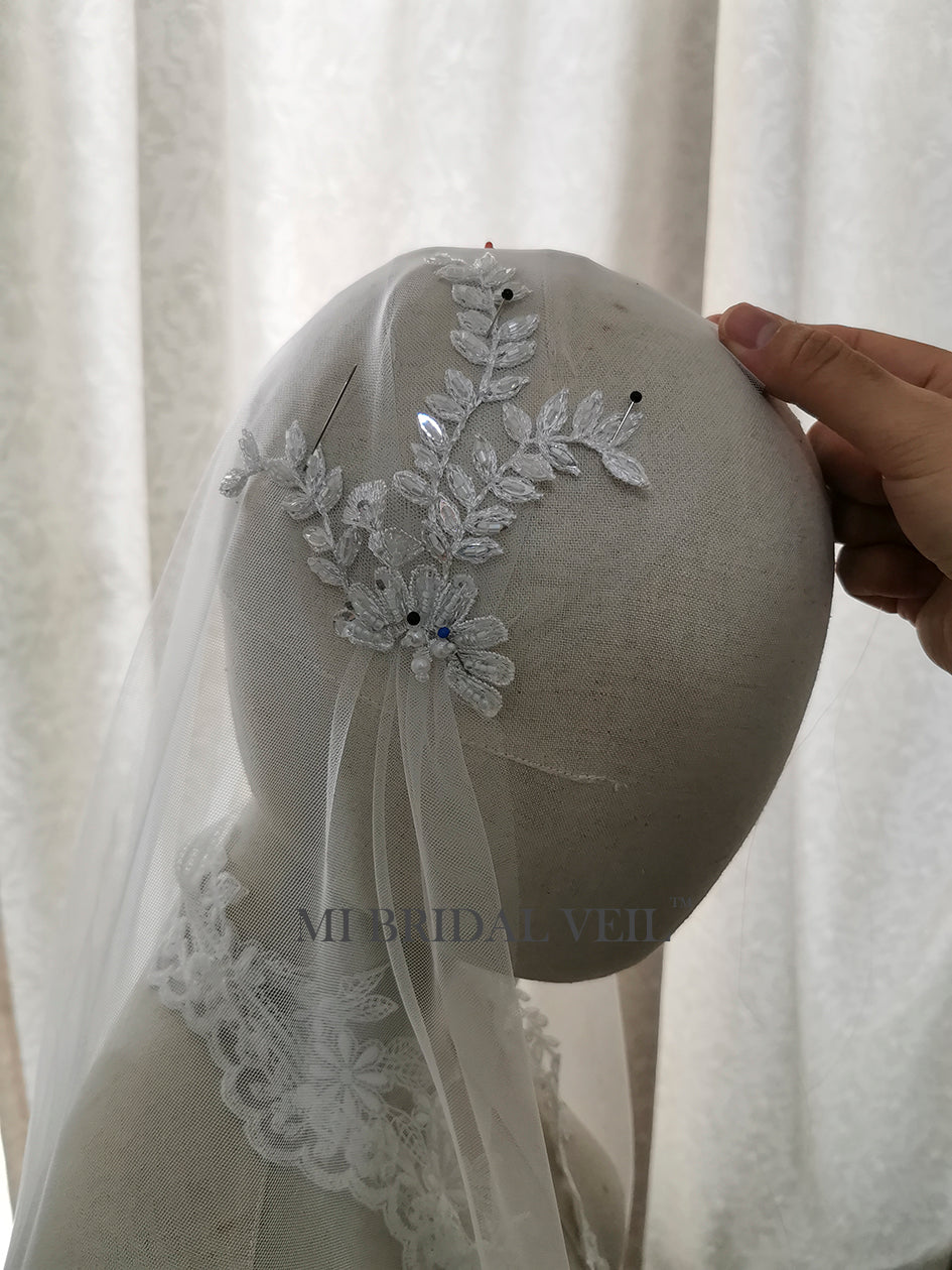 Elegant Juliet Cap Veil with Beaded Flower Lace - Vintage Style Boho Bridal Headpiece for Wedding Ceremony & Photoshoot
