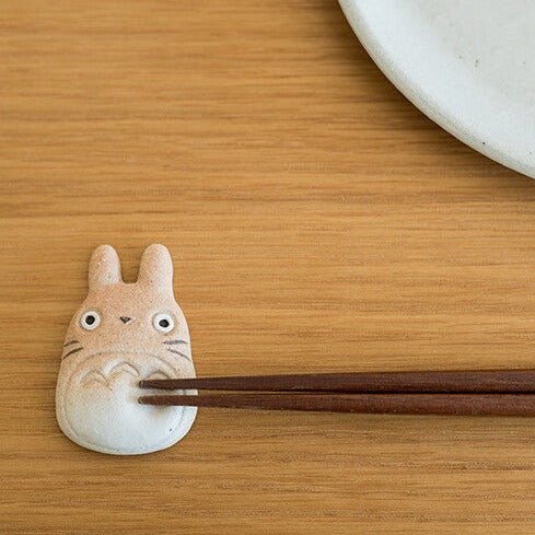 Studio Ghibli My Neighbor Totoro Shigarayaki Ceramic Chopstick Rest - Handcrafted Japanese Anime Tableware for Sushi, Ramen & Asian Dining Decor