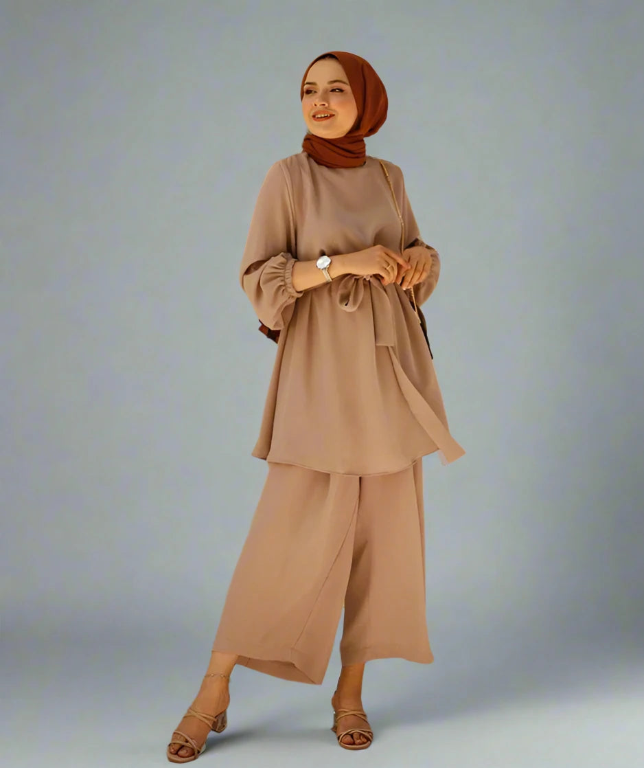 Modest Muslim Women's 2-Piece Outfit Set - Long Sleeve Top & Loose Pants | Islamic Prayer Dress, Eid Outfit, Daily Wear & Mosque Attire