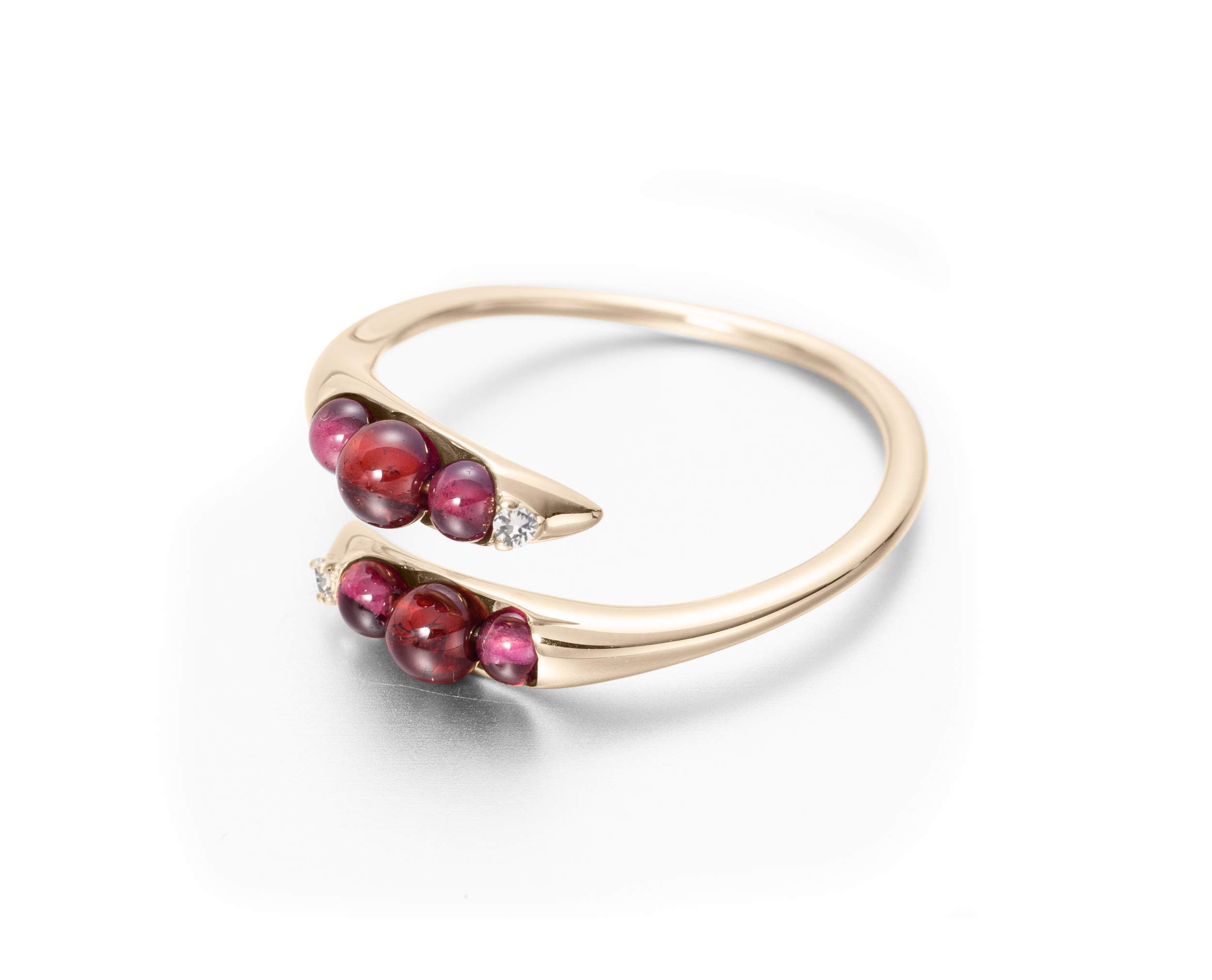Majade 14K Yellow Gold Garnet Ring - January Birthstone, Handmade Engagement & Wedding Band, Unique Minimalist Red Gemstone Jewelry for Nature Lovers | Perfect for Anniversaries, Valentine's Day & Special Occasions