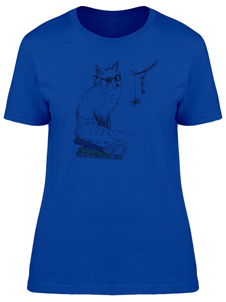 Fox Sitting on Books Graphic T-Shirt for Women - Cute & Comfortable Casual Tee for Book Lovers, Reading & Library Outfits