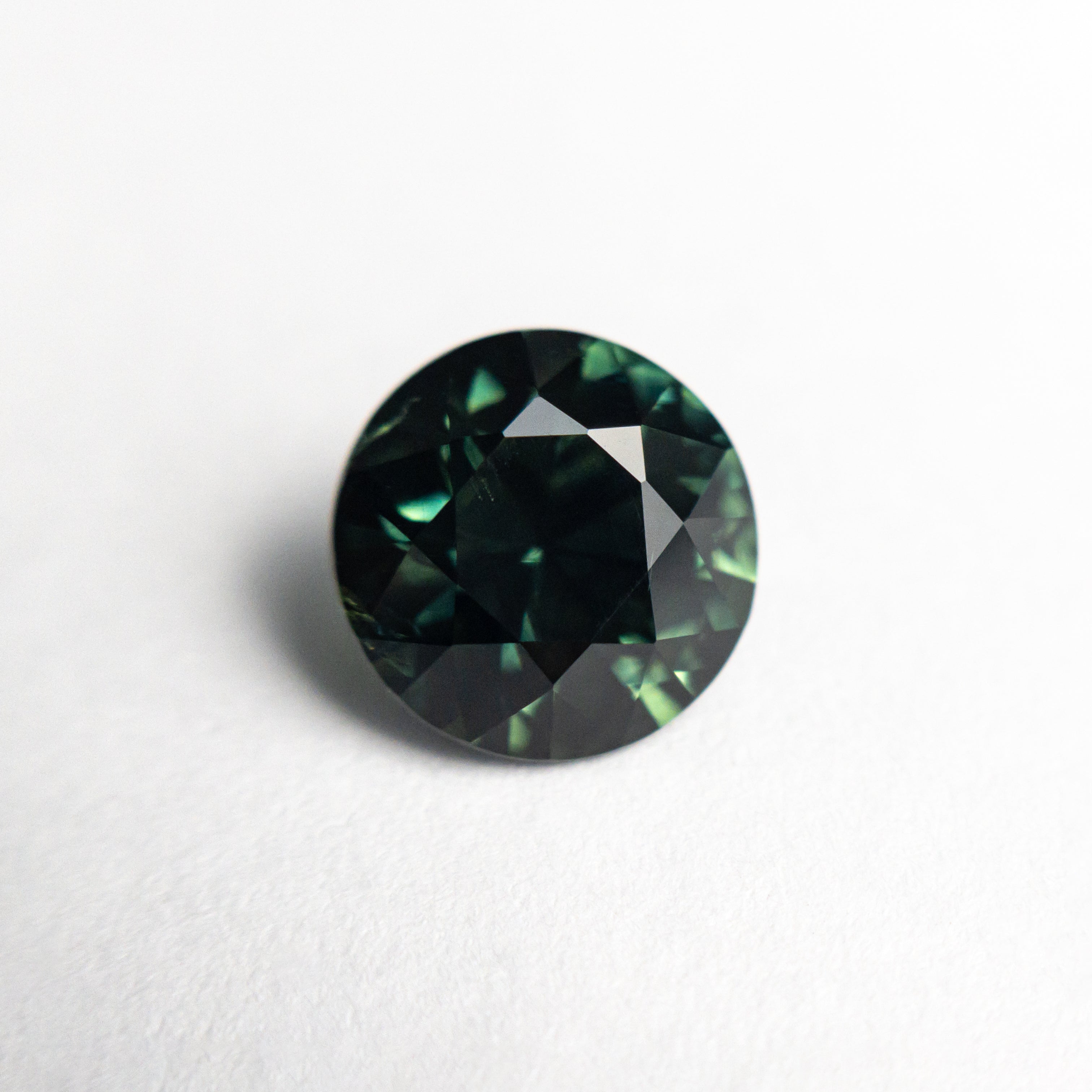 2.25ct Natural Blue Round Brilliant Cut Sapphire Gemstone (7.79x7.73x5.10mm) - Perfect for Engagement Rings & Fine Jewelry Making