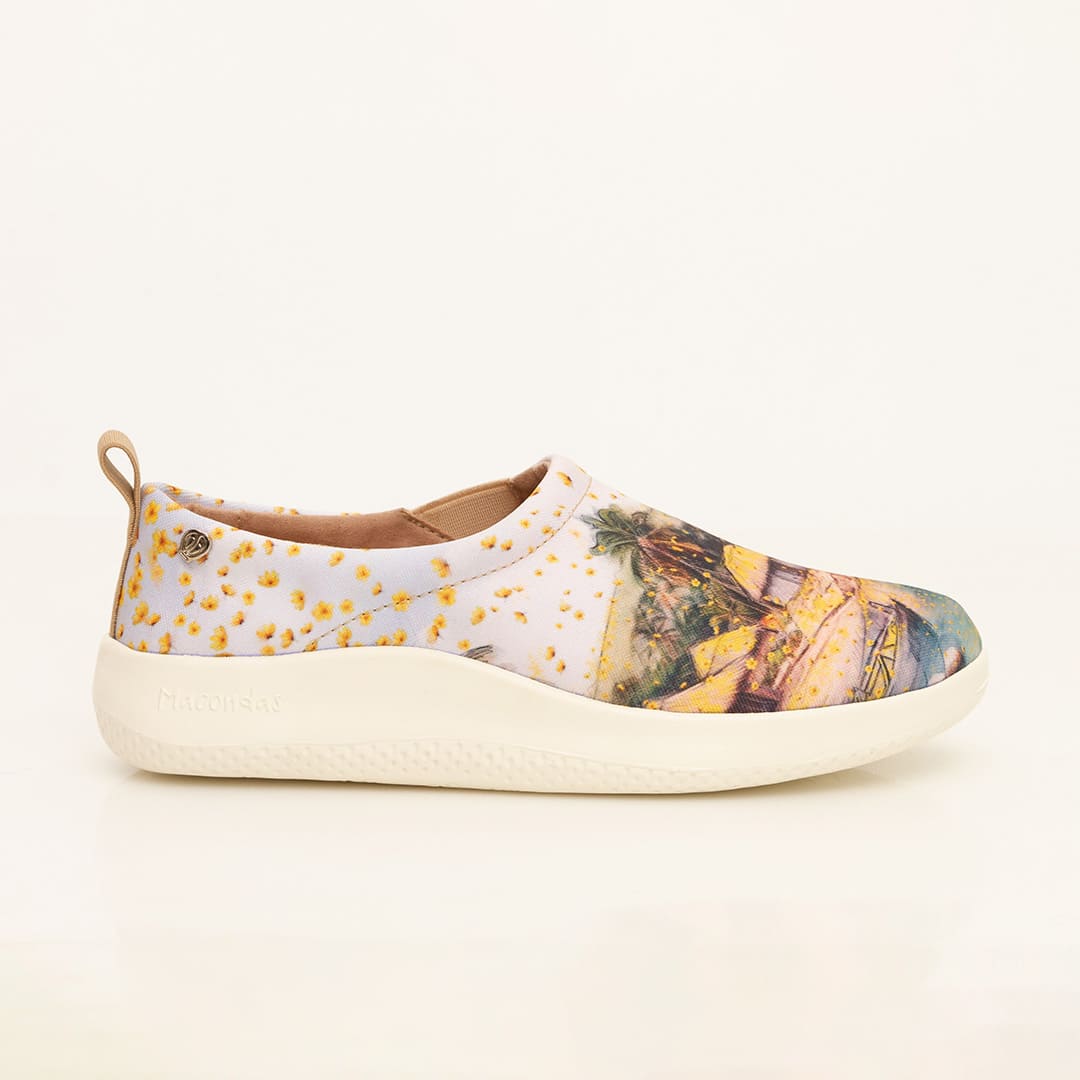 Macondo Travel Shoes - Comfortable & Stylish Walking Shoes for Women & Men - Perfect for Vacations, Hiking & Outdoor Adventures