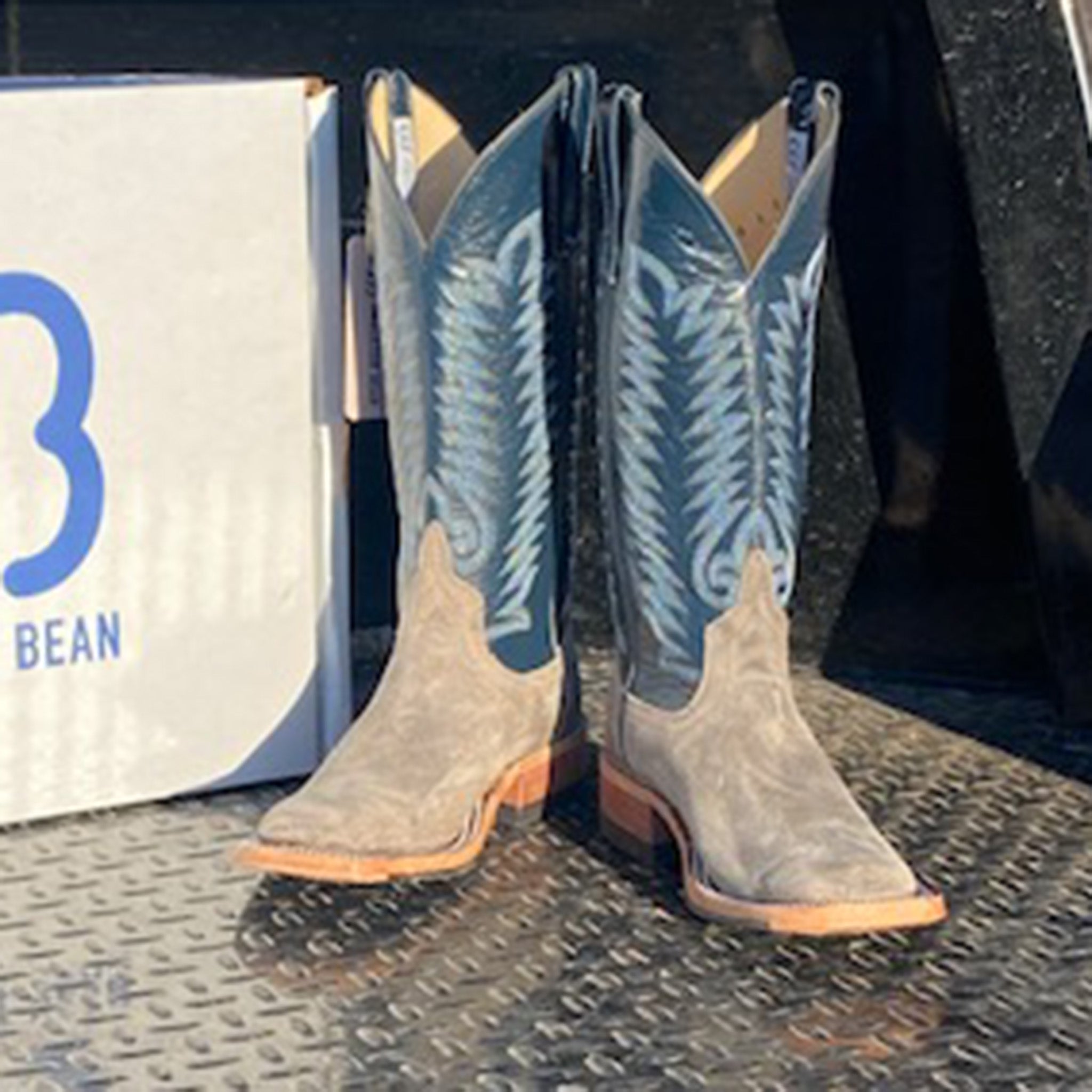 Anderson Bean Women's Grey & Regal Blue Waxy Kudu Cowboy Boots - Stylish Western Fashion for Rodeo, Country Dancing & Everyday Wear