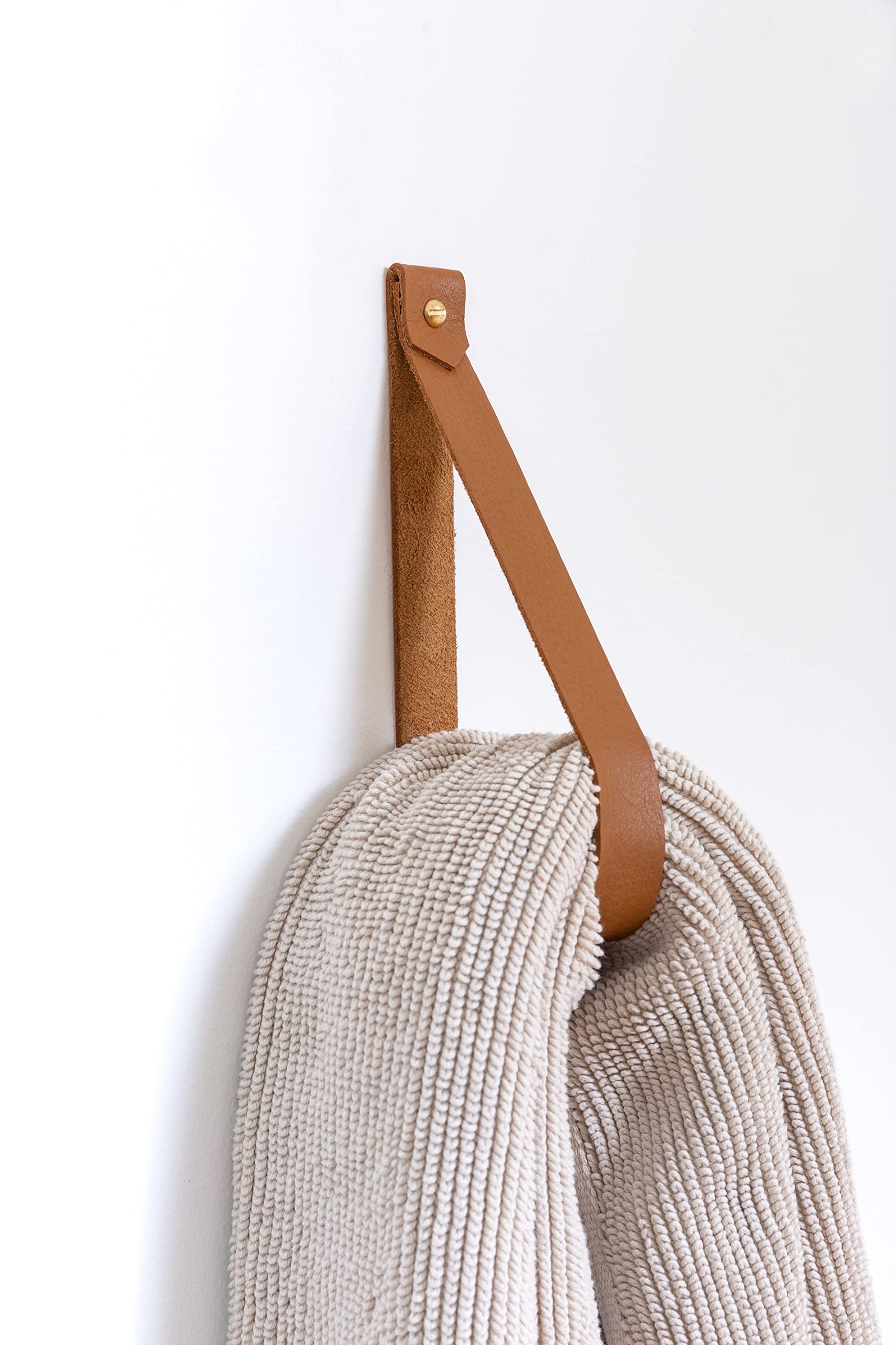 KEYAIIRA - Large Leather Wall Hook, Minimalist Wall Hanging Strap for Towels, Scarves & Coats - Decorative Storage Hanger for Bathroom, Bedroom & Entryway Organization