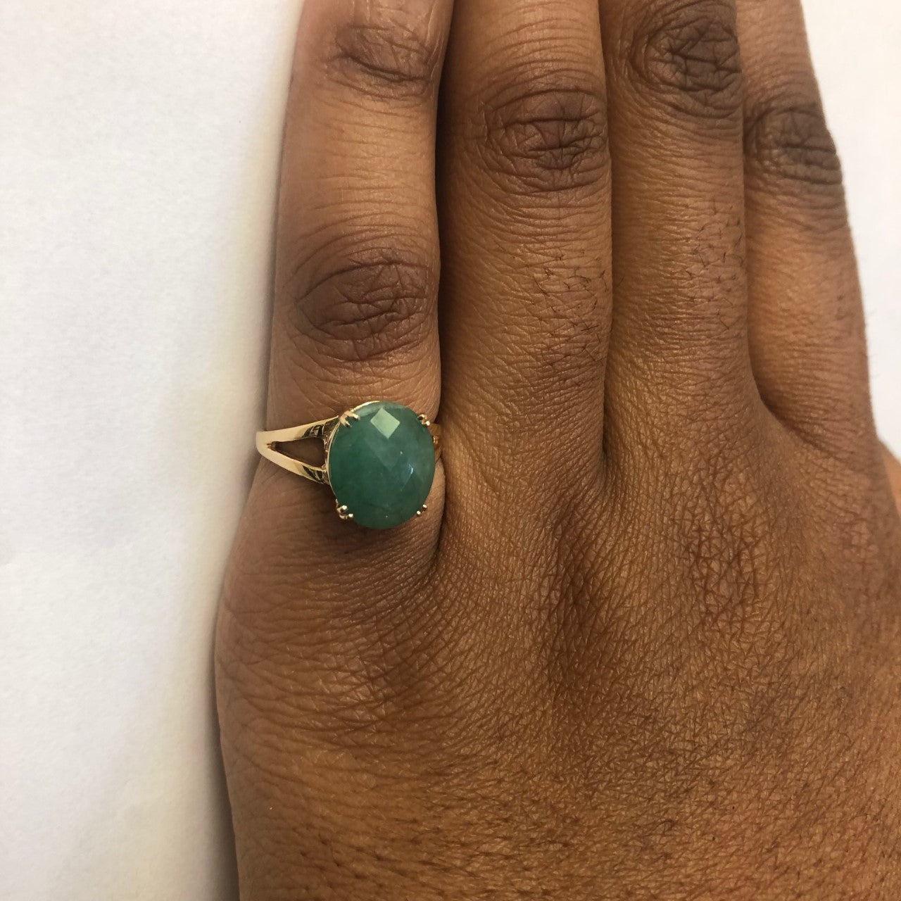 Emerald Solitaire Split Shank Ring - 4.25 Carat Natural Emerald Engagement Ring - Size 6.75 - Perfect for Wedding, Anniversary & Proposal Gifts