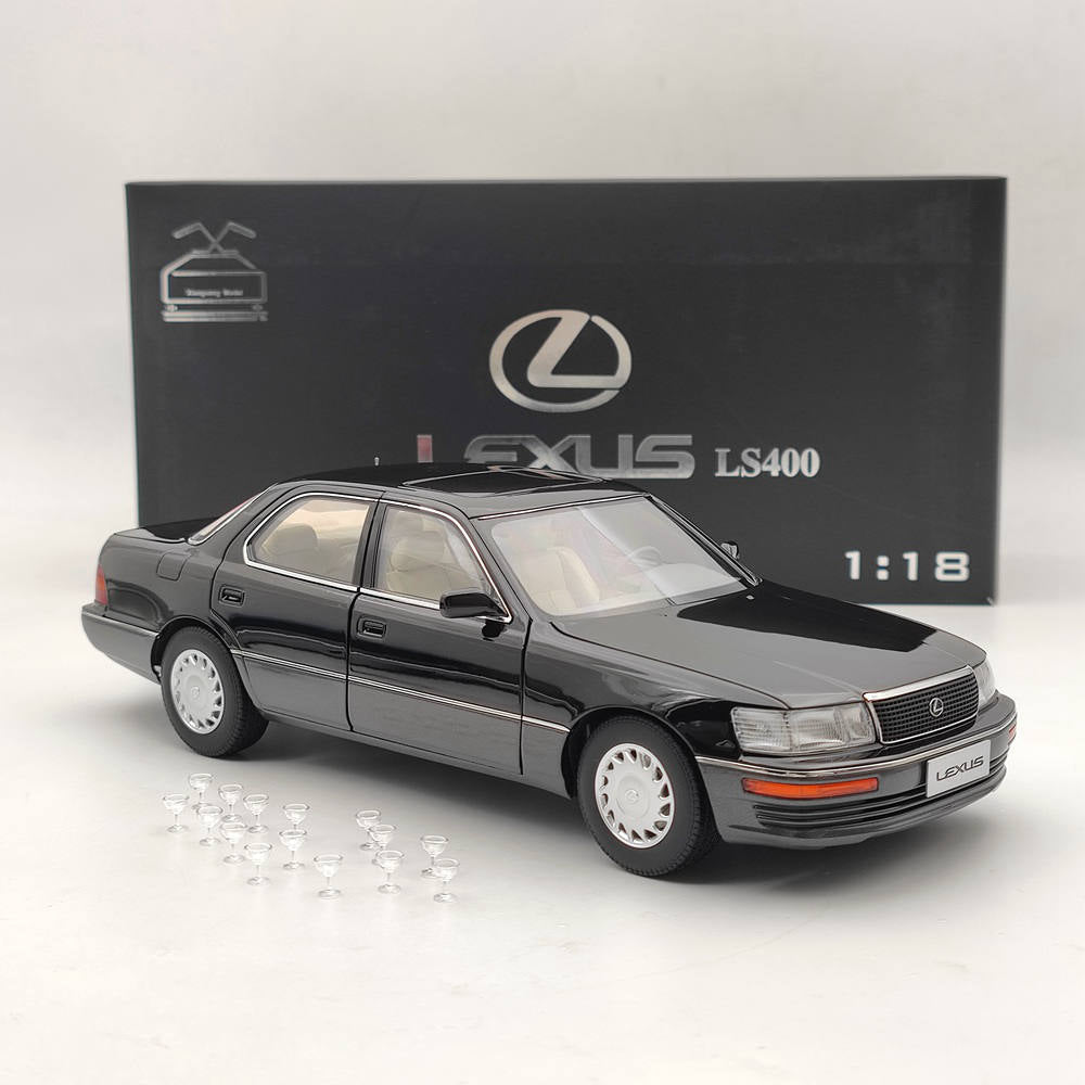 1:18 Scale Toyota Lexus LS400 First Generation Diecast Model Car - Black & Gray - Perfect for Collectors, Display, and Gifts