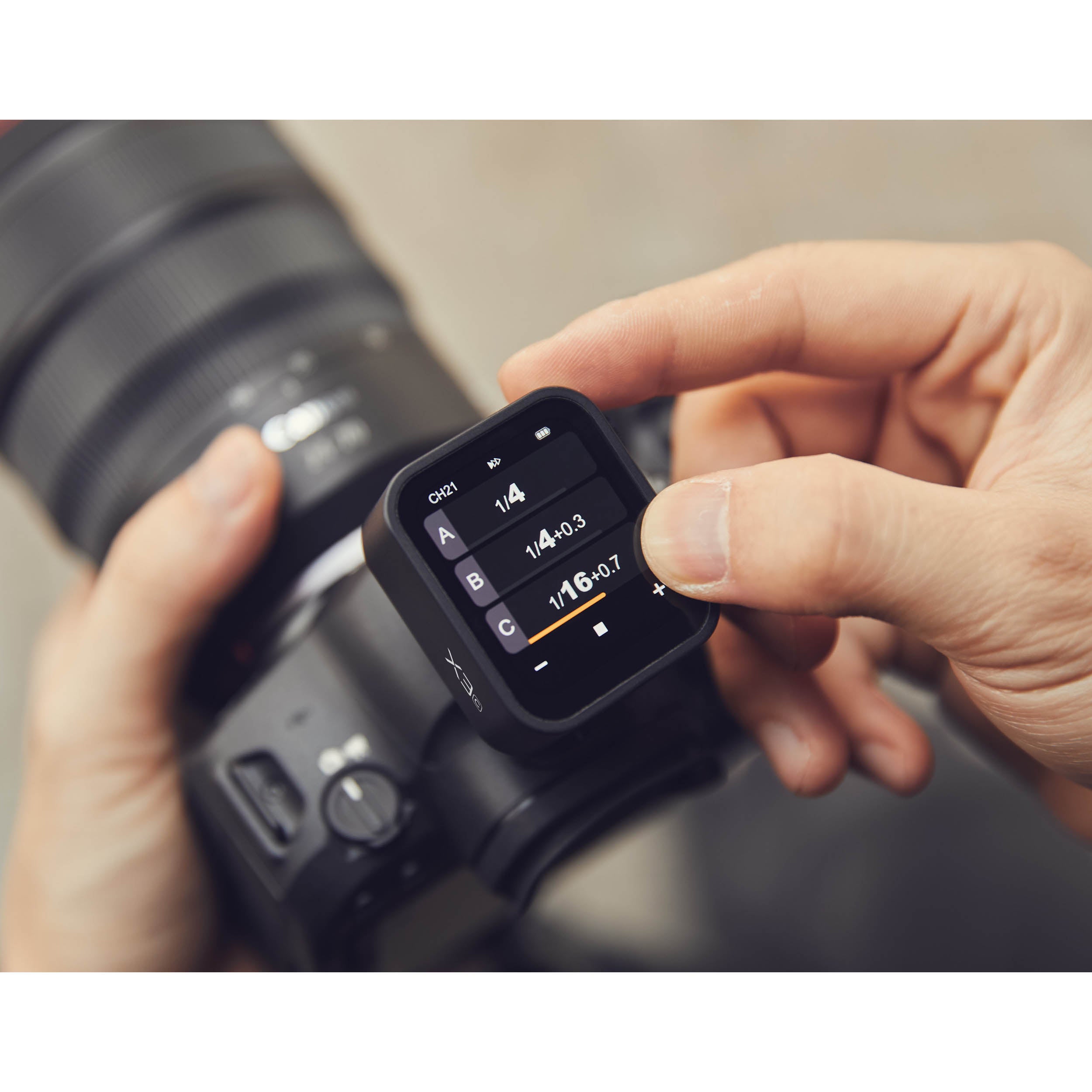 LEICA X3L (Xnano L) 2.4GHz Wireless Flash Trigger with Compact Touch Screen - Perfect for Studio Photography & On-Location Shoots